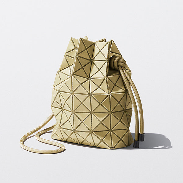 Introducing Item “WRING ONE-TONE” – ISSEY MIYAKE ONLINE STORE