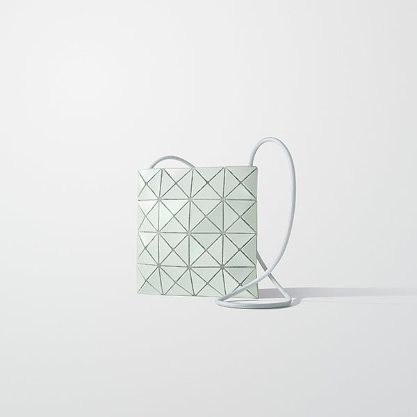Introducing Items “LUCENT ONE-TONE” – ISSEY MIYAKE ONLINE STORE