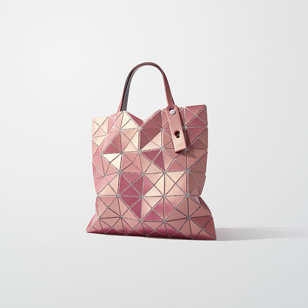 BAO BAO ISSEY MIYAKE LUCENT LLIC ピンク Introducing Items “LUCENT METALLIC” – ISSEY MIYAKE ONLINE STORE