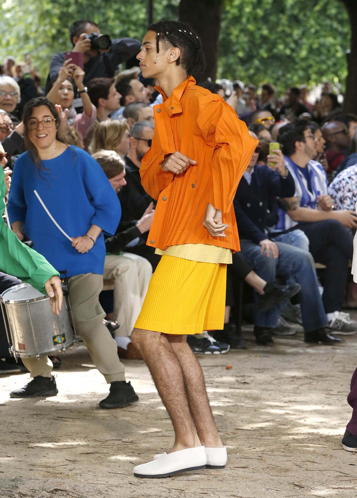 HOMME PLISSE ISSEY MIYAKE タンクトップ　イエロー Yellow Pleated vest Issey Miyake Homme Plisse