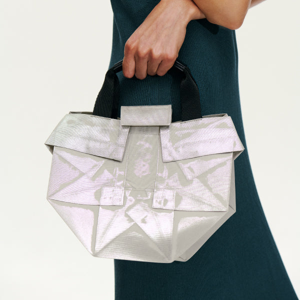 Introducing Item “STANDARD BAG COLOR” – ISSEY MIYAKE ONLINE STORE