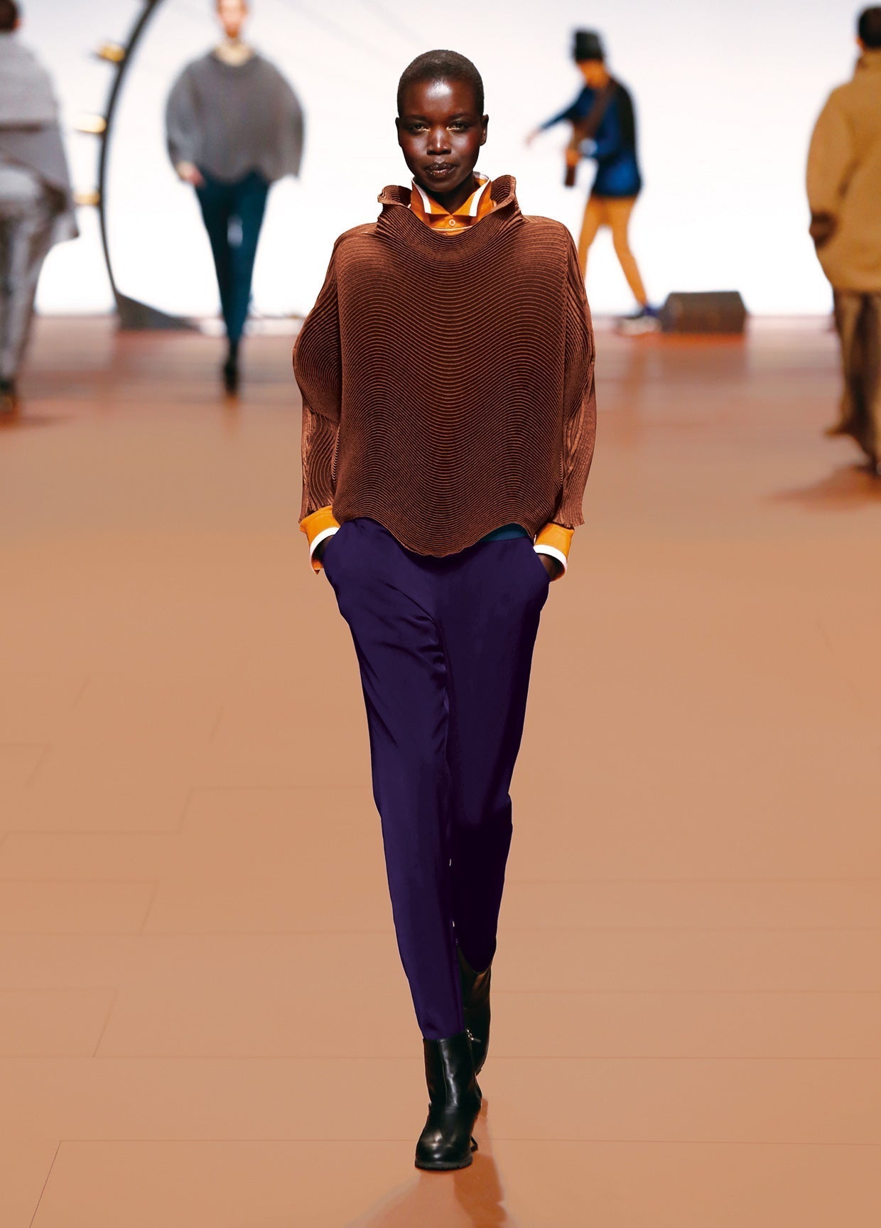ISSEY MIYAKE AUTUMN WINTER 2014 COLLECTIONS 24 – ISSEY MIYAKE