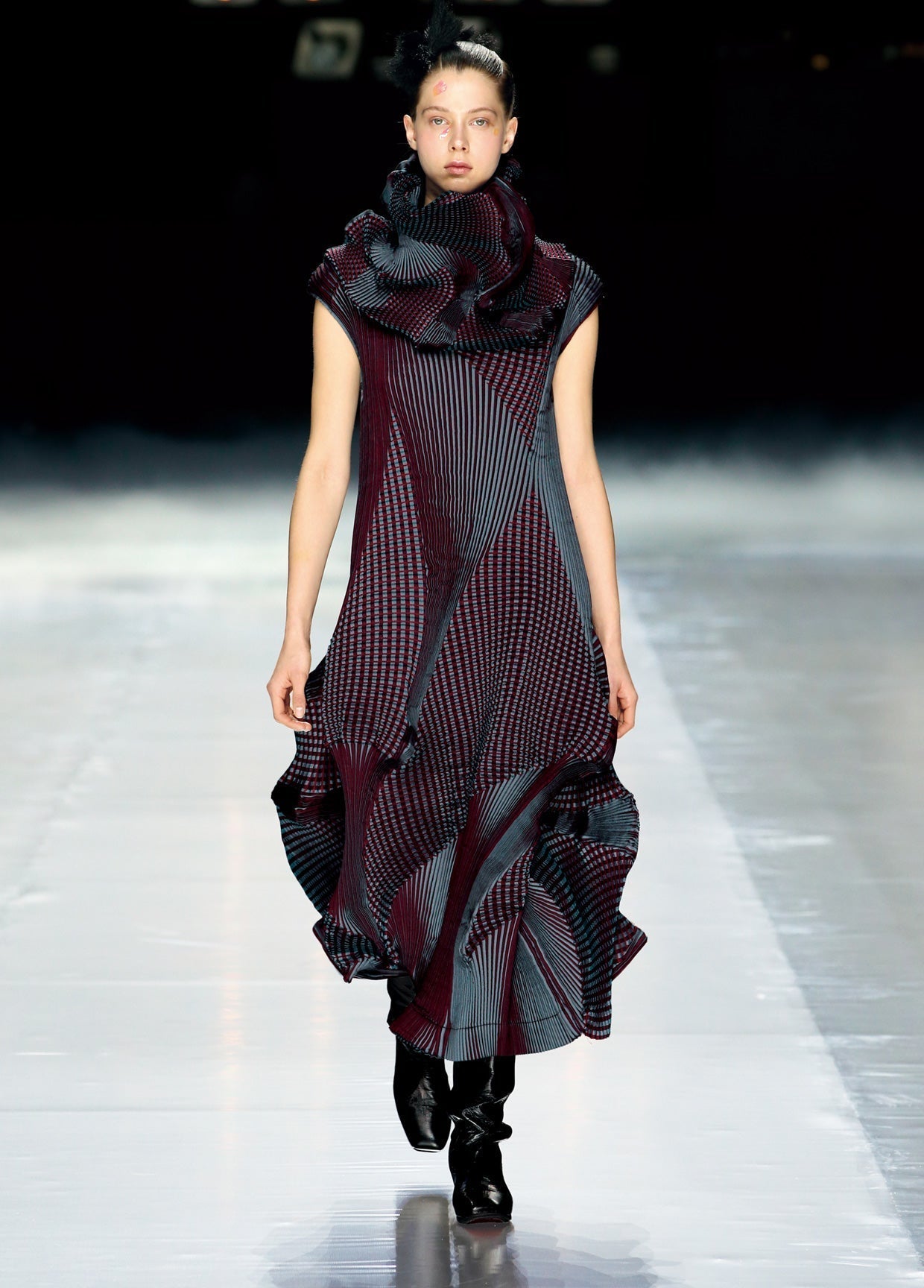 ISSEY MIYAKE AUTUMN WINTER 2016 COLLECTIONS28 – ISSEY MIYAKE