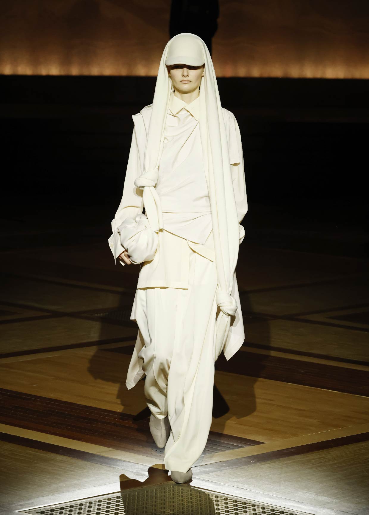 ISSEY MIYAKE AUTUMN WINTER 2024/25 COLLECTIONS 26 – ISSEY