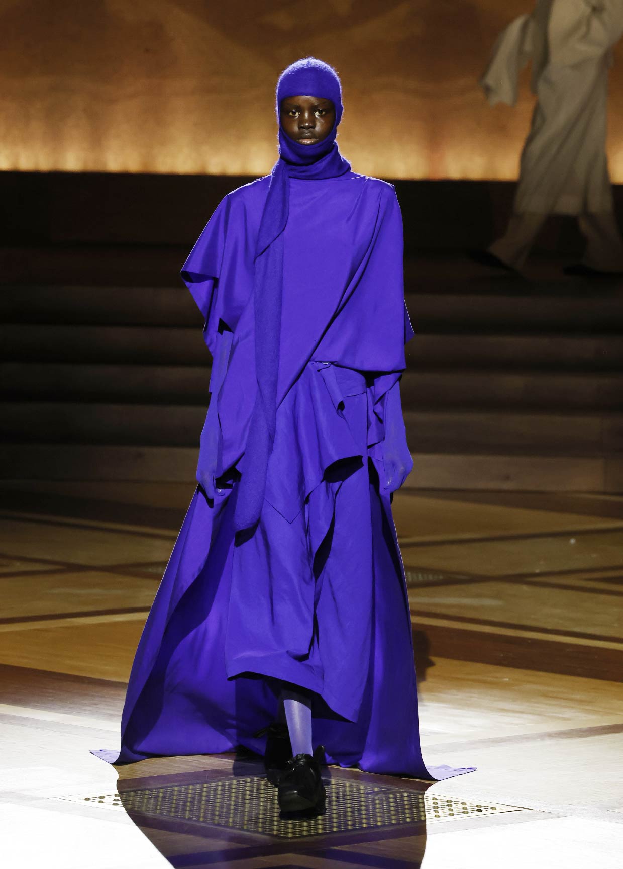 ISSEY　MIYAKE　紫☆しわ加工プリーツ～ベスト～カットソー ISSEY MIYAKE 紫☆しわ加工プリーツ～ベスト～カットソー ISSEY MIYAKE