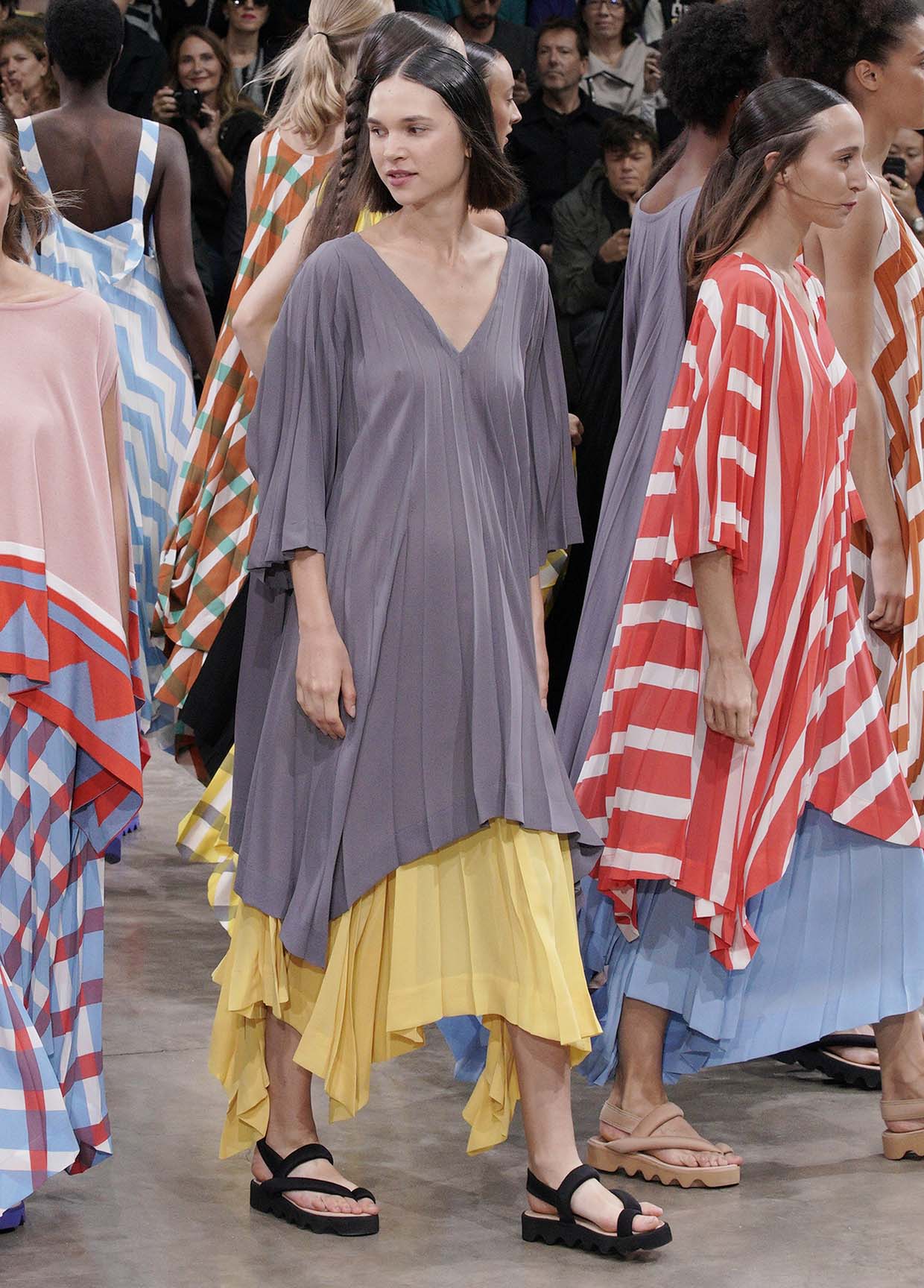 ISSEY MIYAKE SPRING SUMMER 2020 COLLECTIONS 73 – ISSEY MIYAKE ONLINE STORE