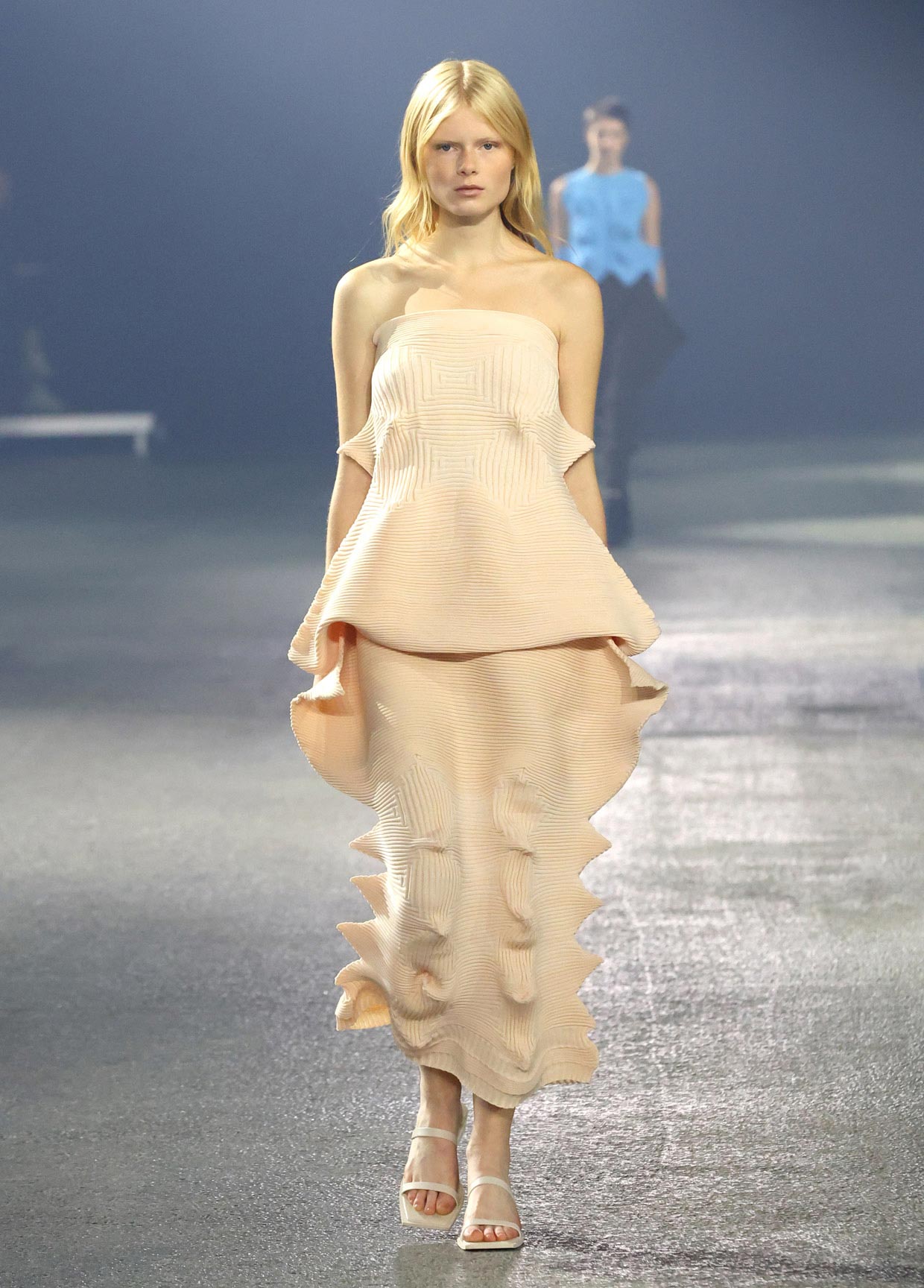 issey miyake all style 　アンサンブル　セット ISSEY MIYAKE AUTUMN WINTER 2023/24 COLLECTIONS 27 – ISSEY MIYAKE