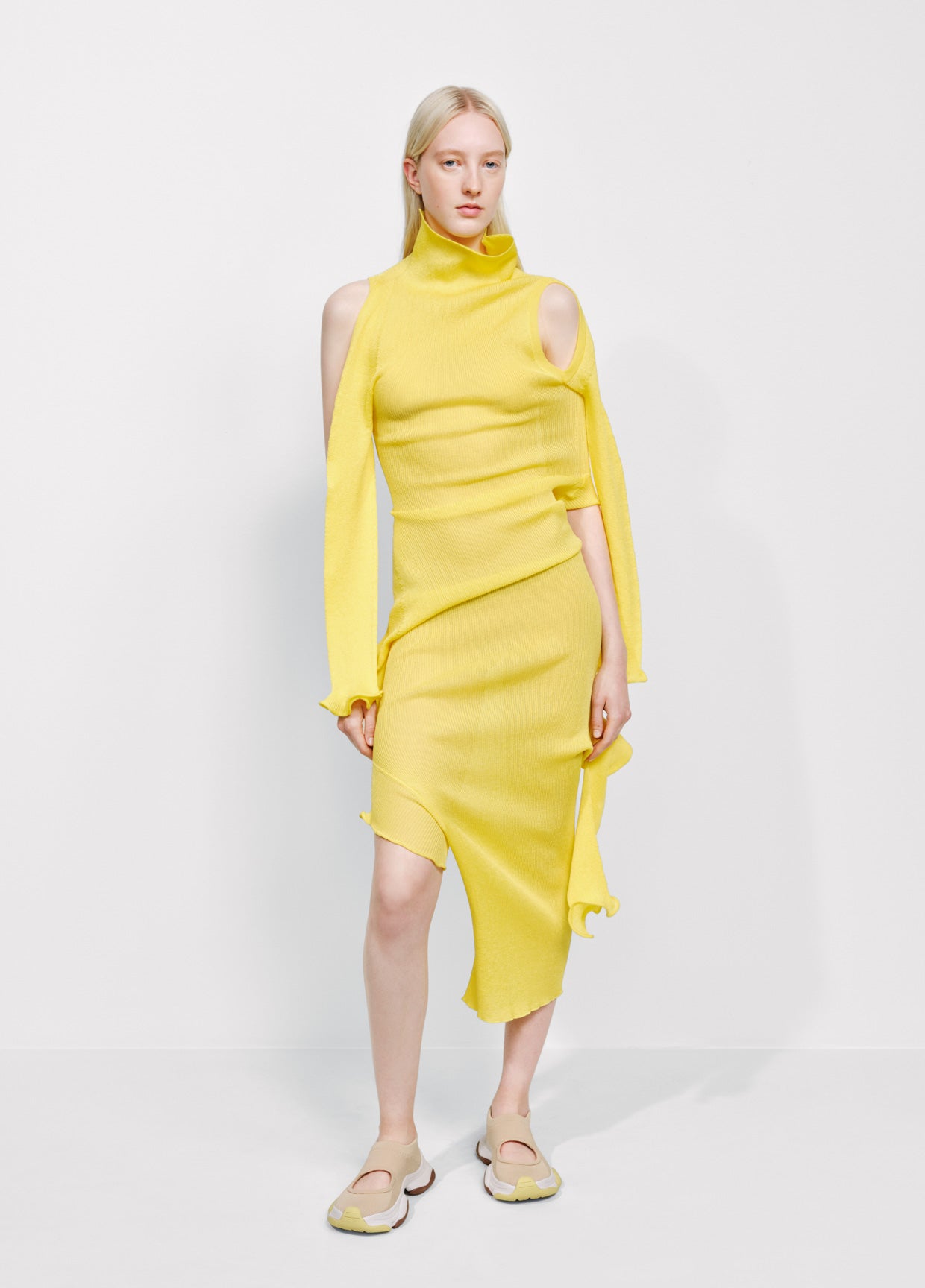 ISSEY MIYAKE セットアップ ISSEY MIYAKE LOOK 46 – ISSEY MIYAKE ONLINE STORE