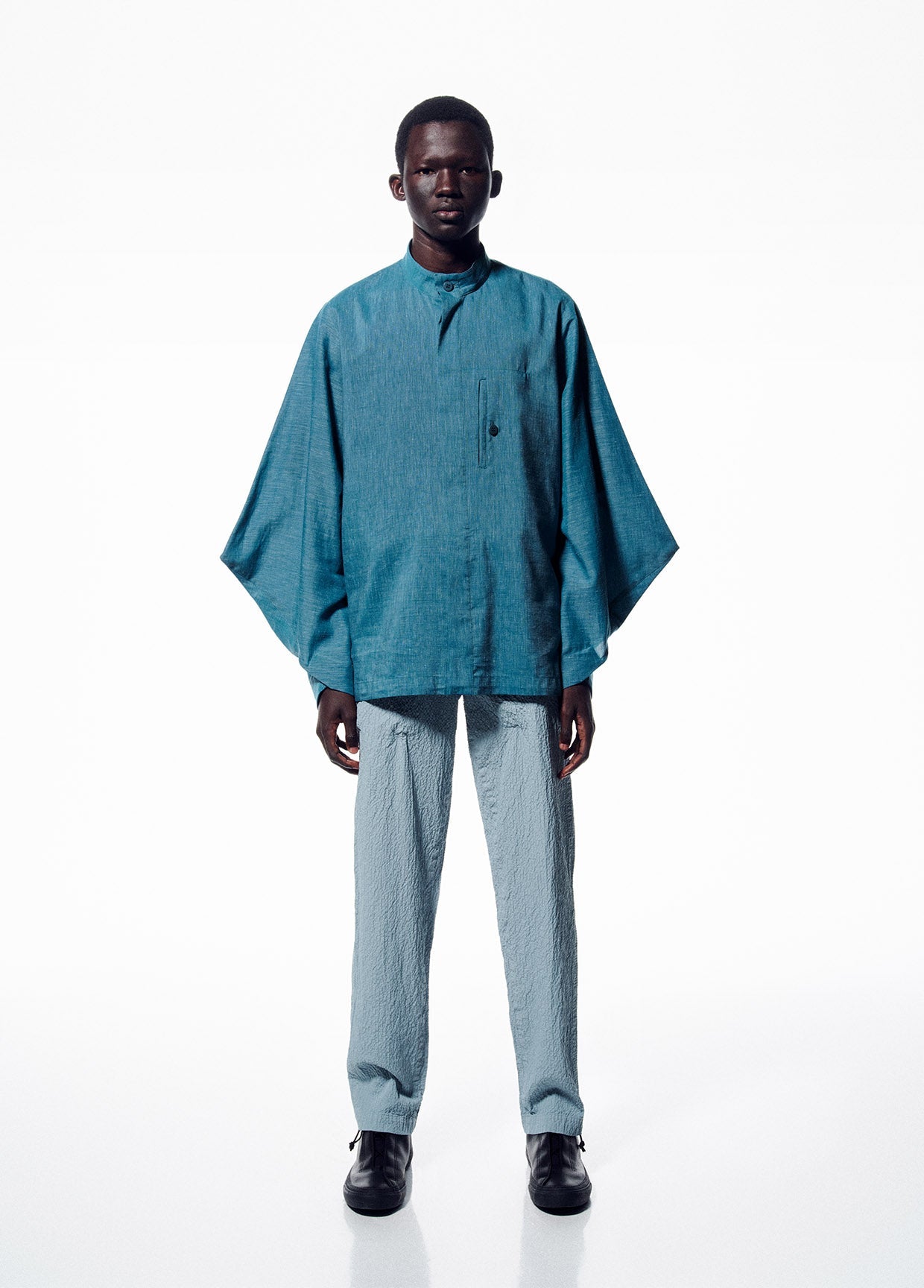 ISSEY MIYAKE アイムメンシャツ ハンカチのように折りたためるシャツ!? アイム メンから、実験的