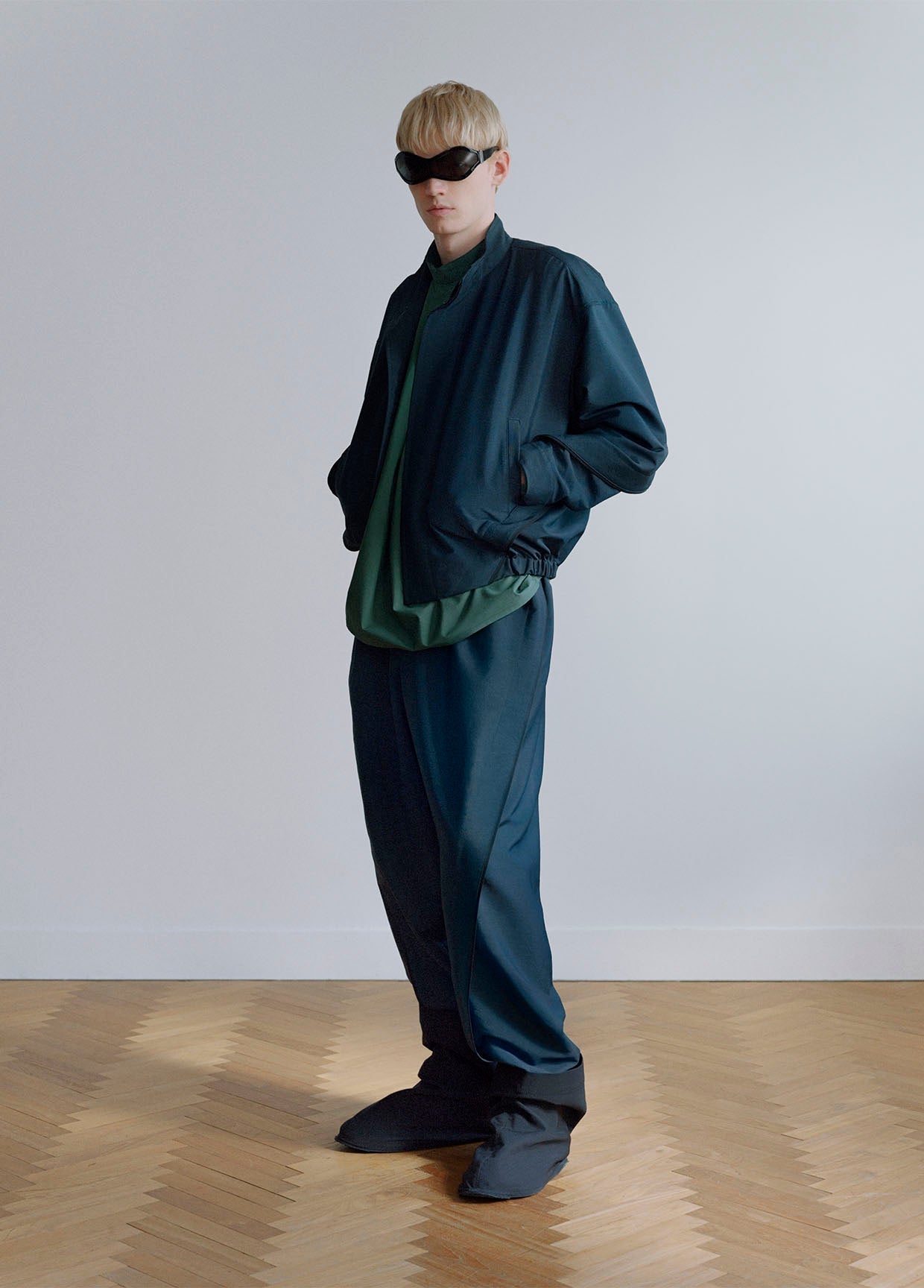 IM MEN LOOK 04 – ISSEY MIYAKE ONLINE STORE