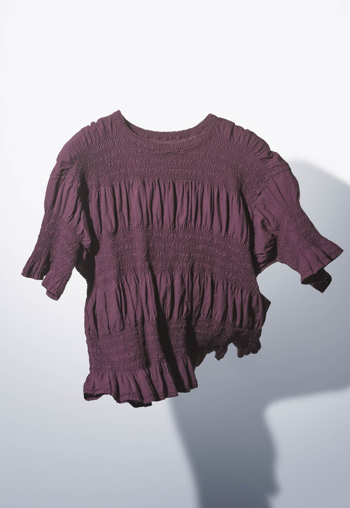 me ISSEY MIYAKE CATALOG AW26 12 – ISSEY MIYAKE ONLINE STORE