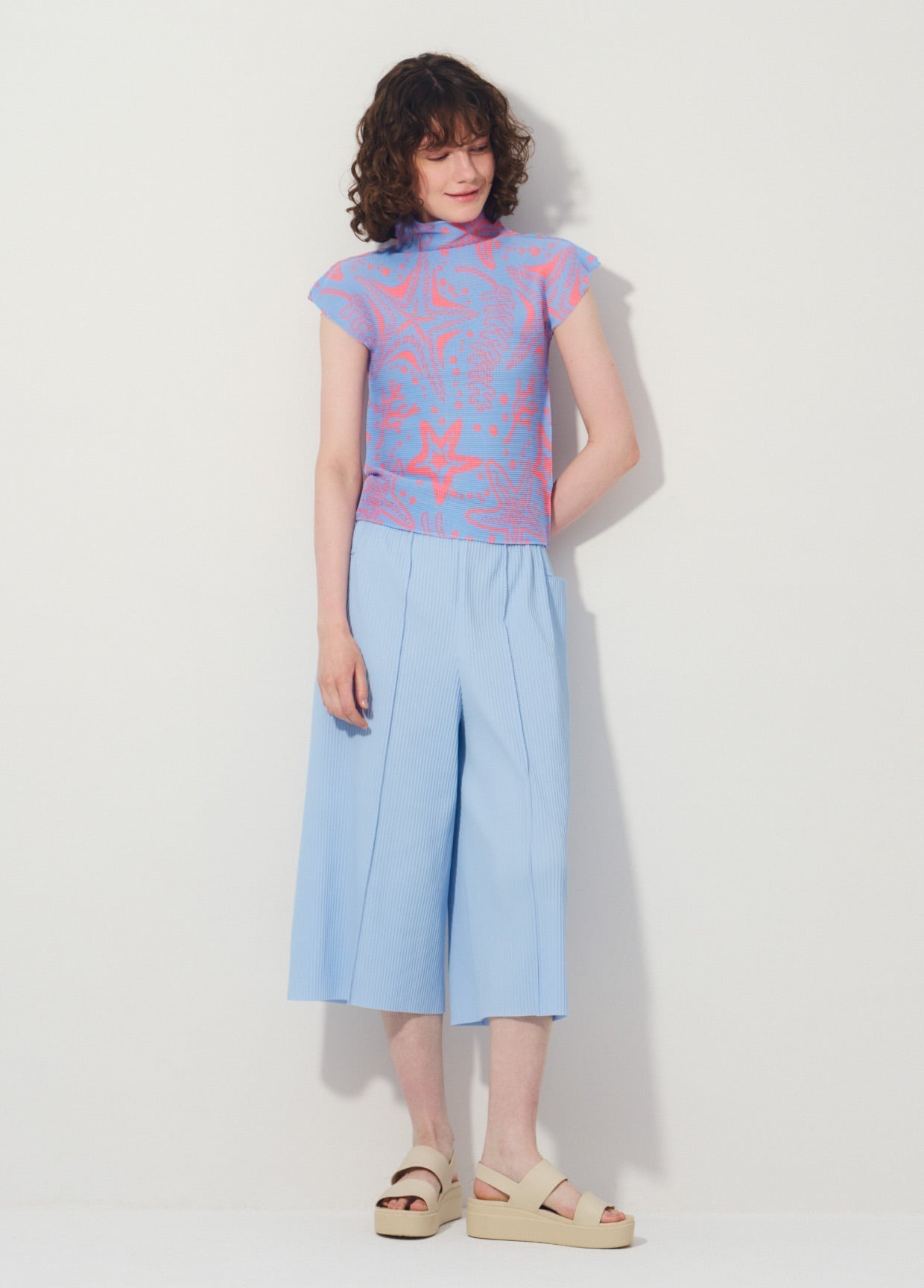 ISSEY MIYAKE✨️MISTY AP レギンス カットワーク me ISSEY MIYAKE LOOK 07 – ISSEY MIYAKE ONLINE STORE