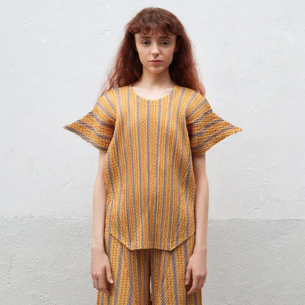 Introducing Items “COTTON ZIGZAG” – ISSEY MIYAKE ONLINE STORE