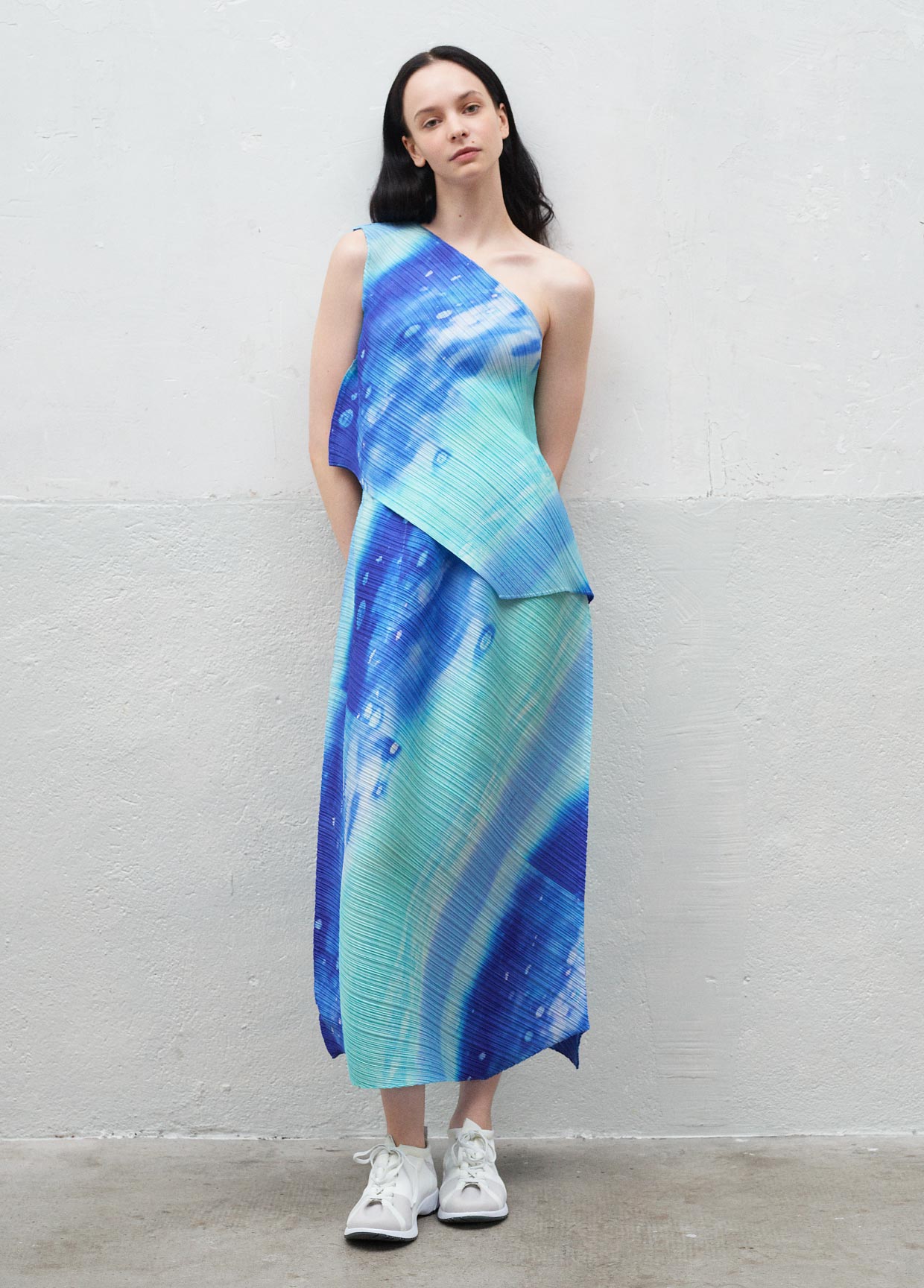 PLEATS PLEASE ISSEY MIYAKE LOOK 38 – ISSEY MIYAKE ONLINE STORE
