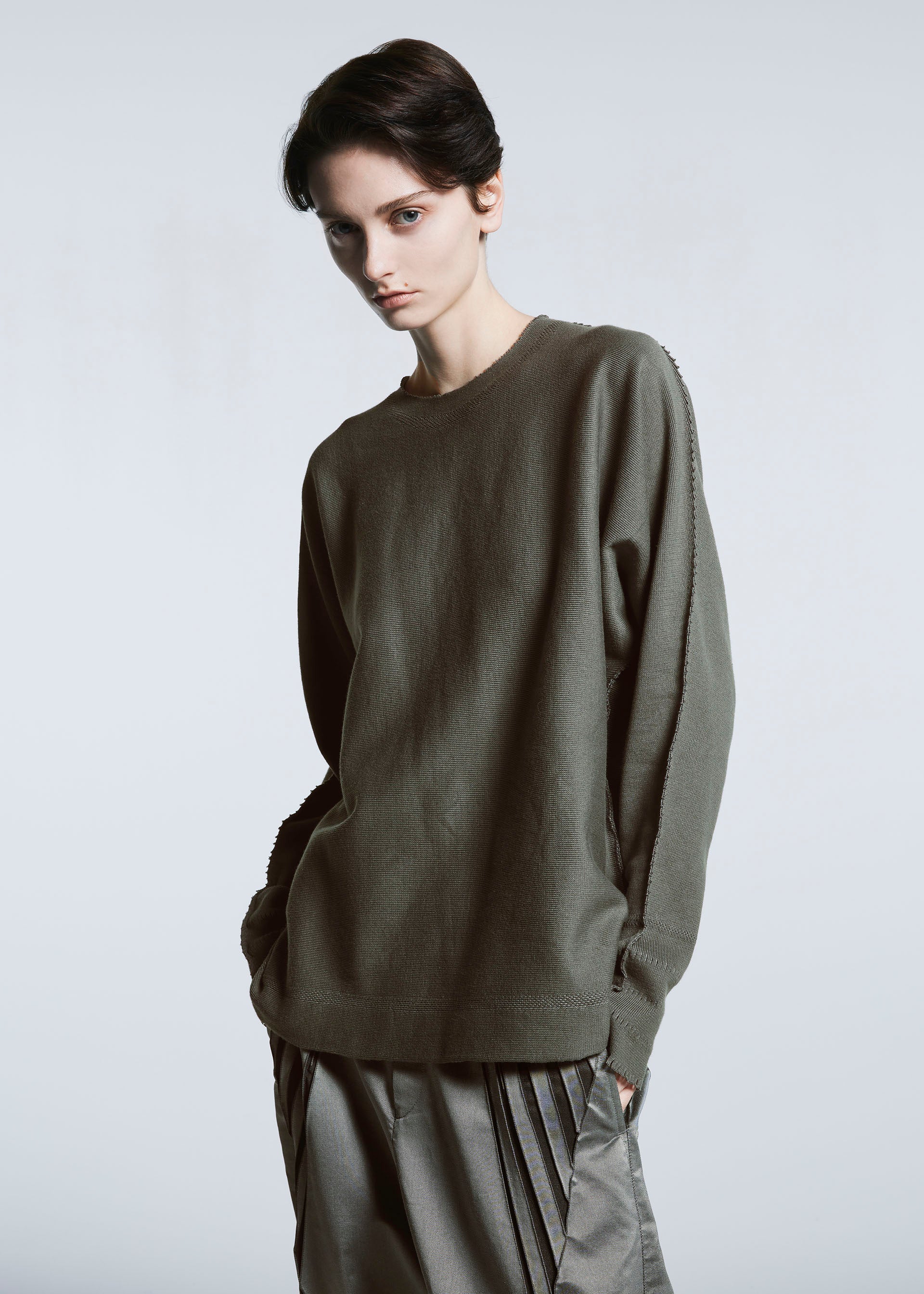 TYPE-A 001-3, Women's Tops, Wearing Image 3