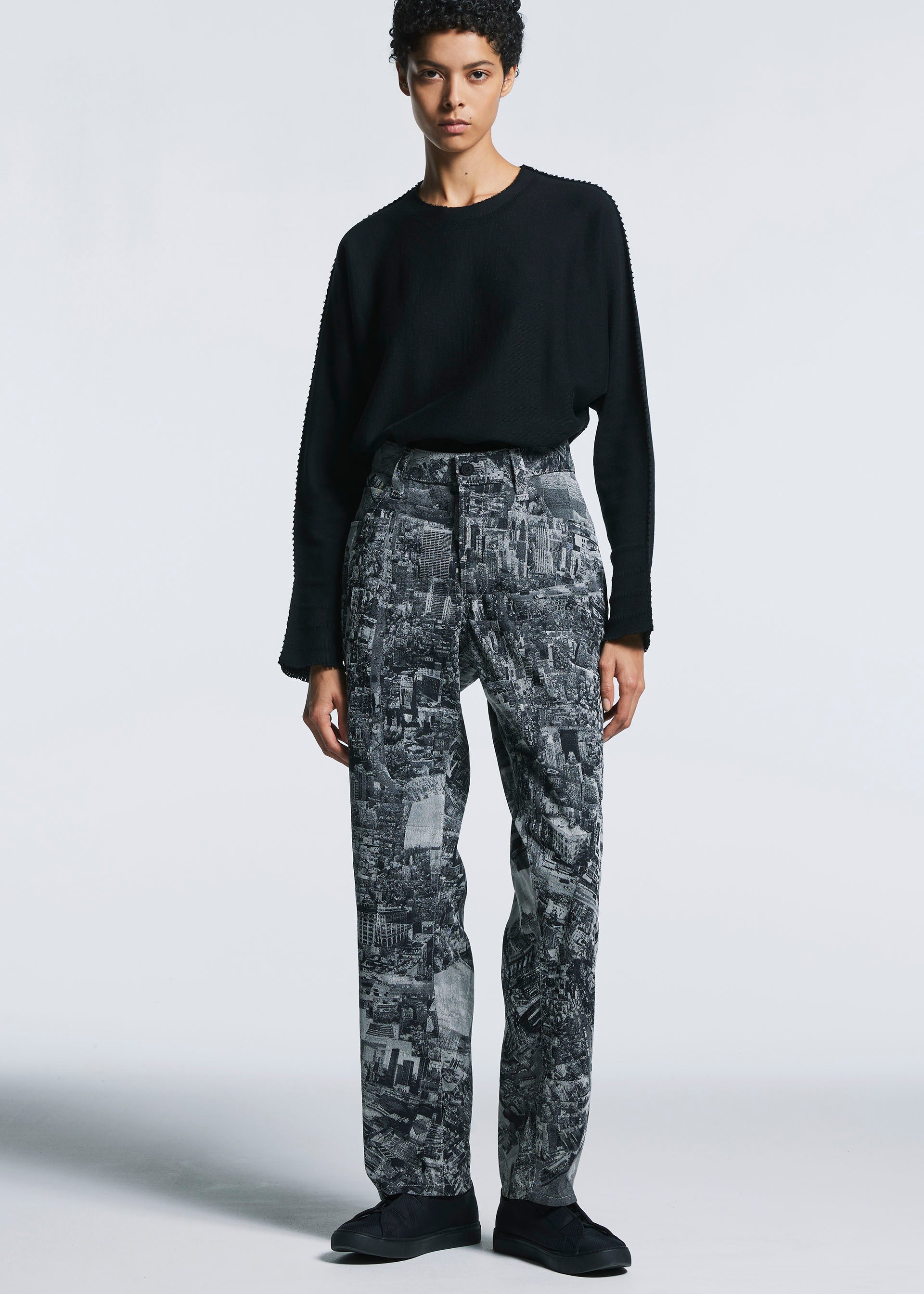 Zoomed view TYPE-VI PANTS