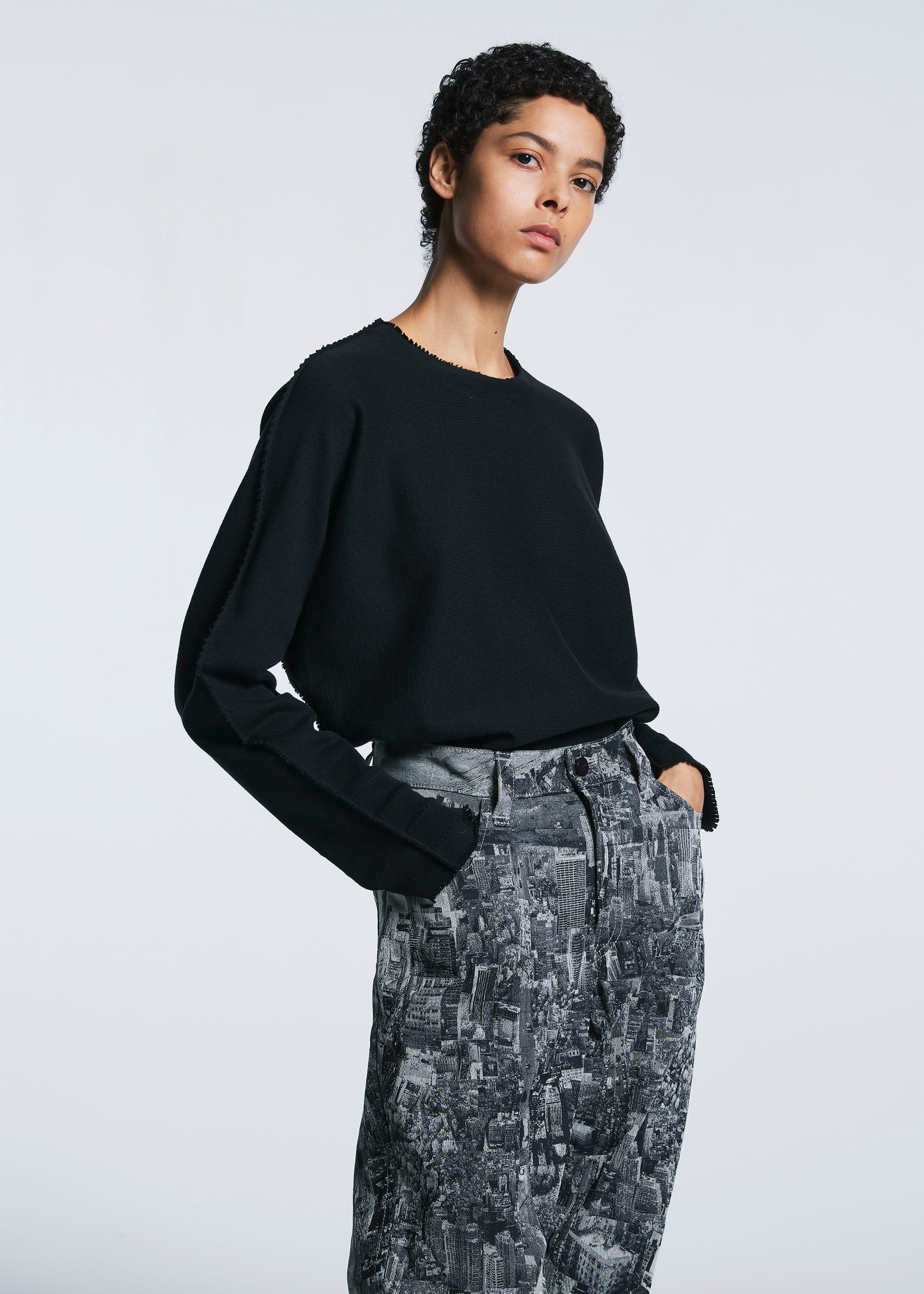 Zoomed view TYPE-VI PANTS
