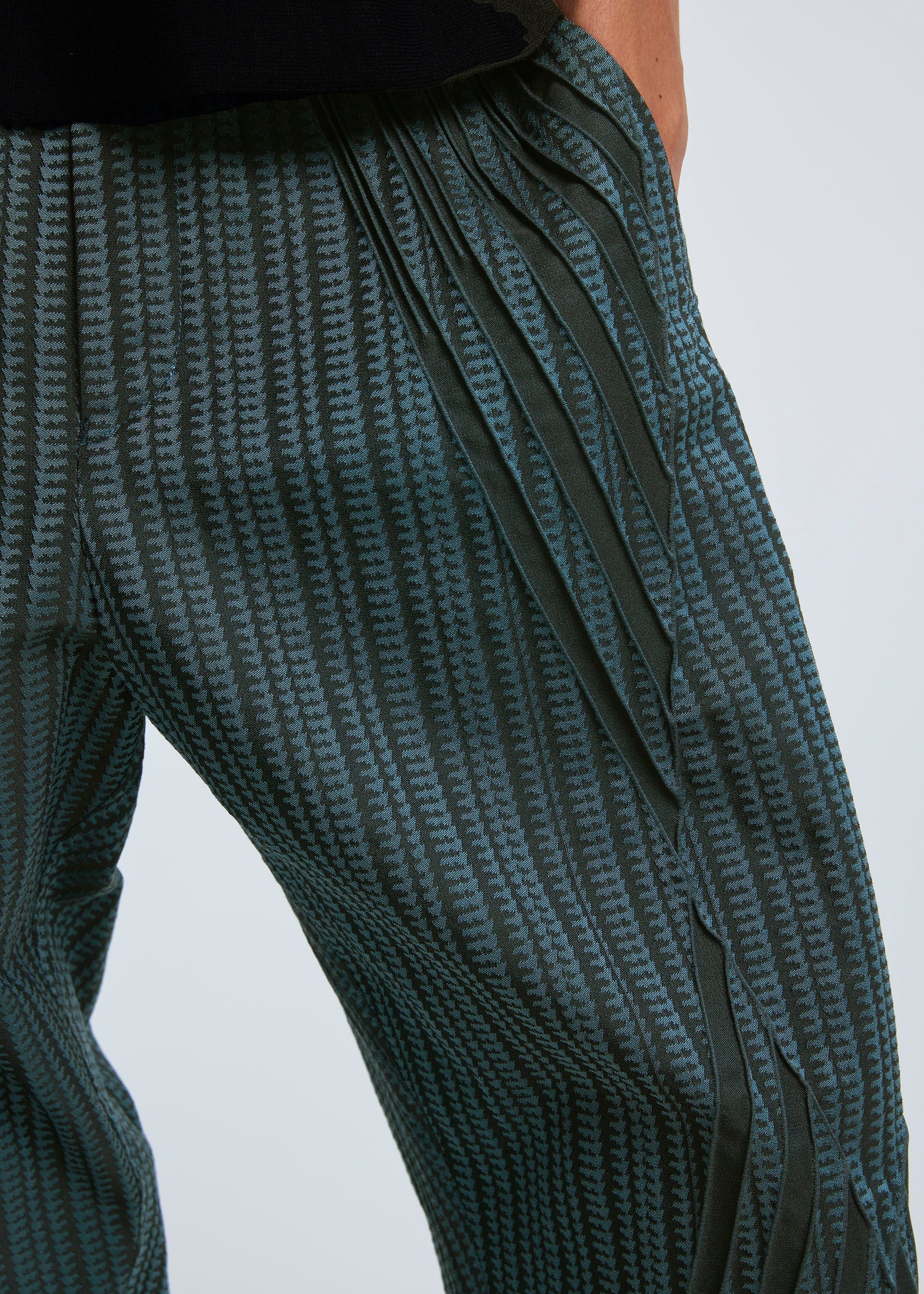 Zoomed view TYPE-S 001-2