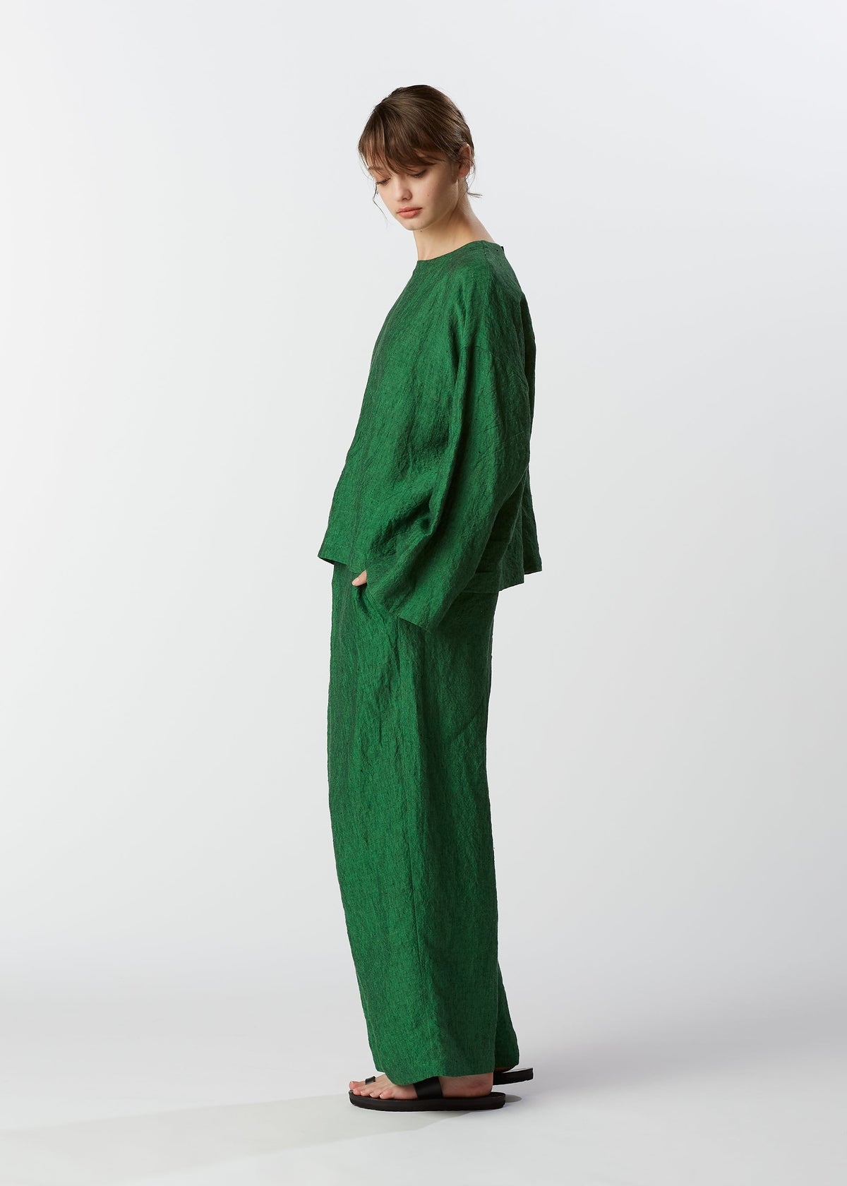 GLOSSY LINEN view 8 of 9