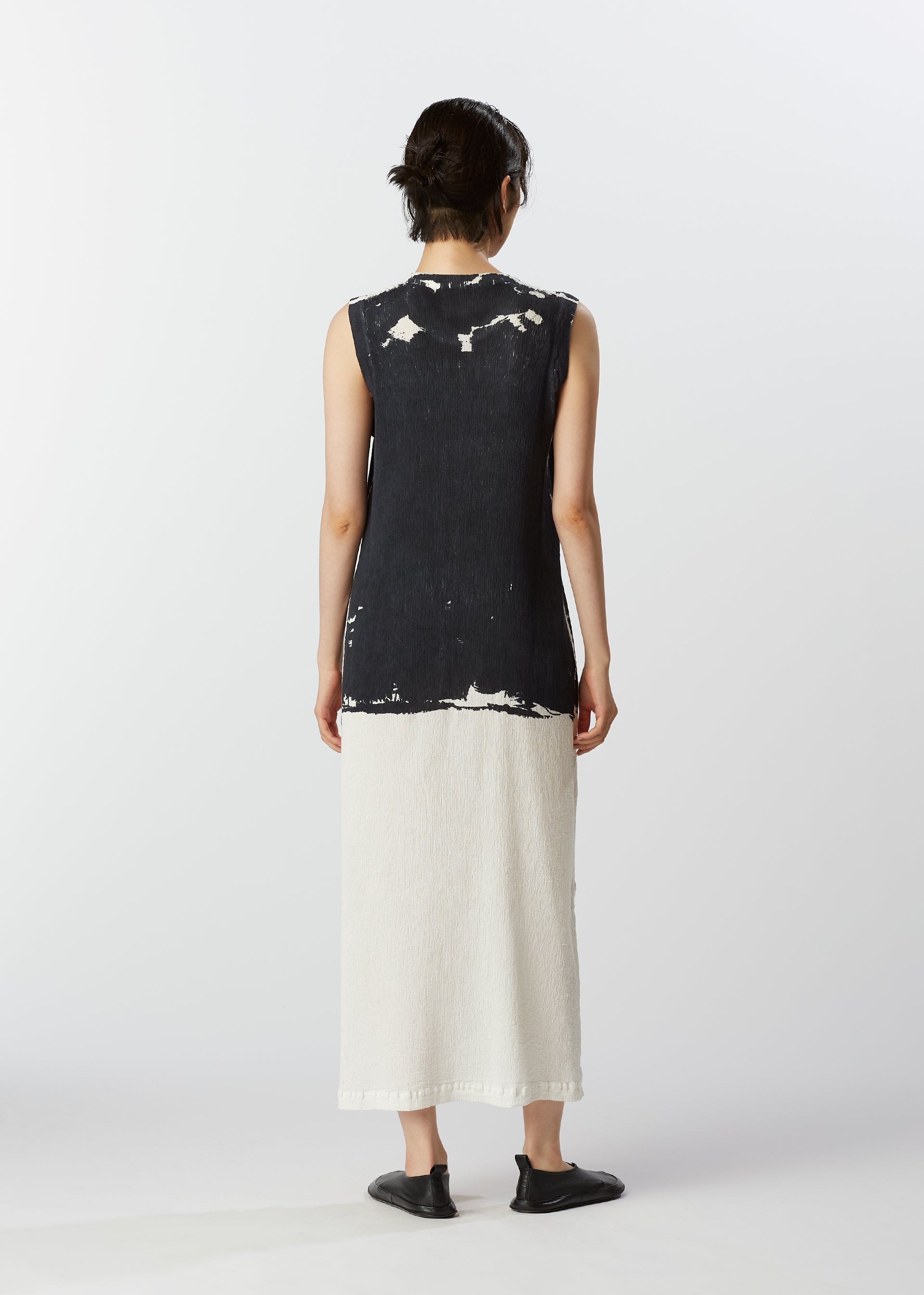 Zoomed view KYO CHIJIMI OVER PRINT