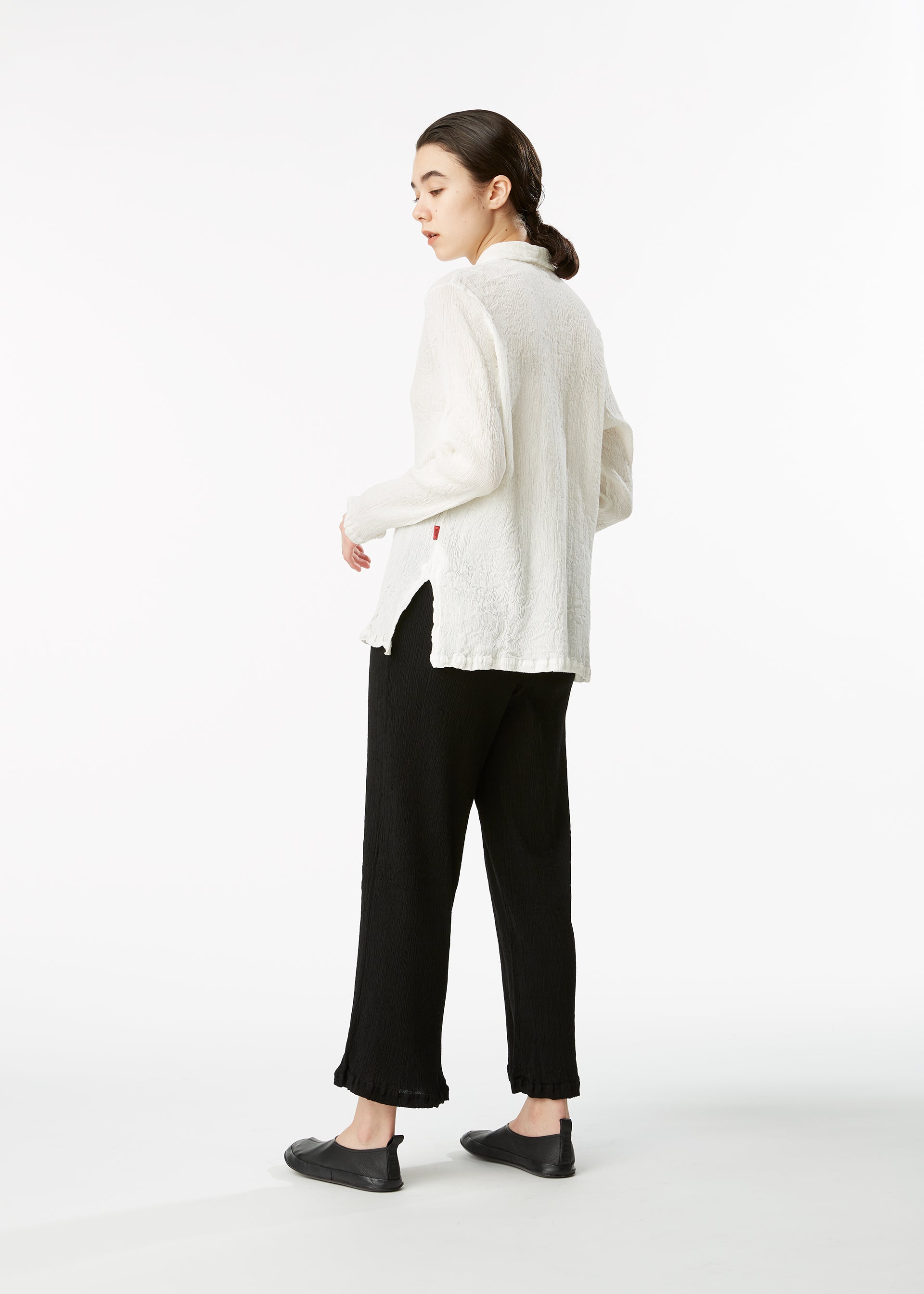 Zoomed view KYO CHIJIMI BASIC SHIRT