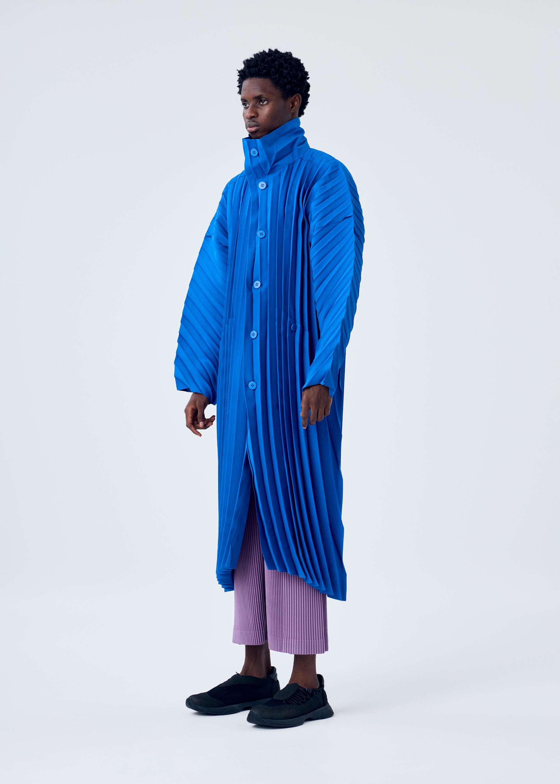 Zoomed view EDGE COAT LIGHT