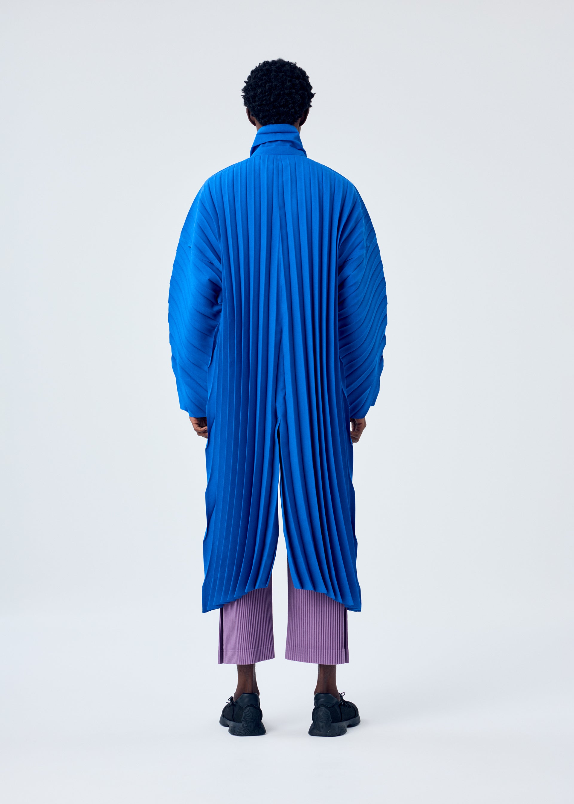 Zoomed view EDGE COAT LIGHT