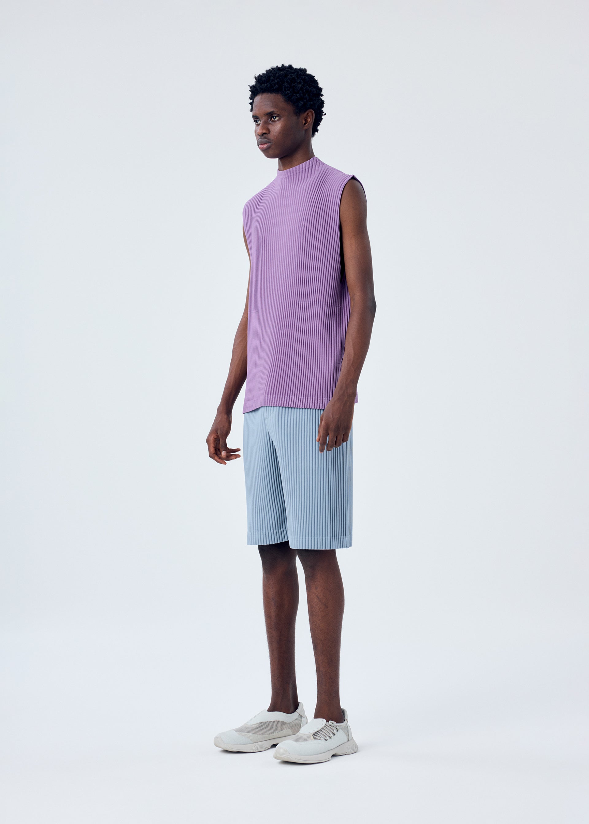Zoomed view COLOR PLEATS