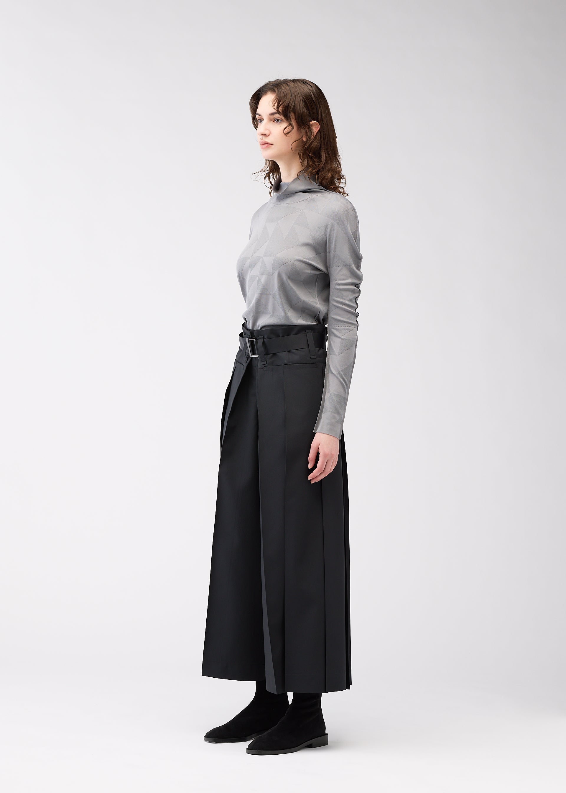 Zoomed view FLAT SIDE FOLD