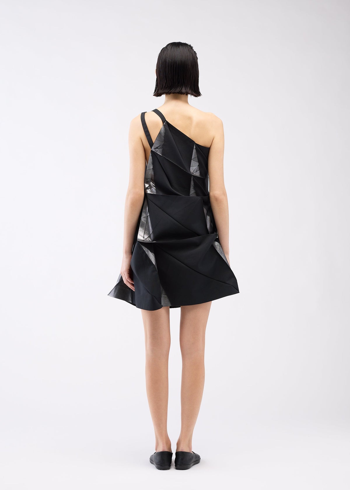 132 5. STANDARD DRESS view 9 of 10