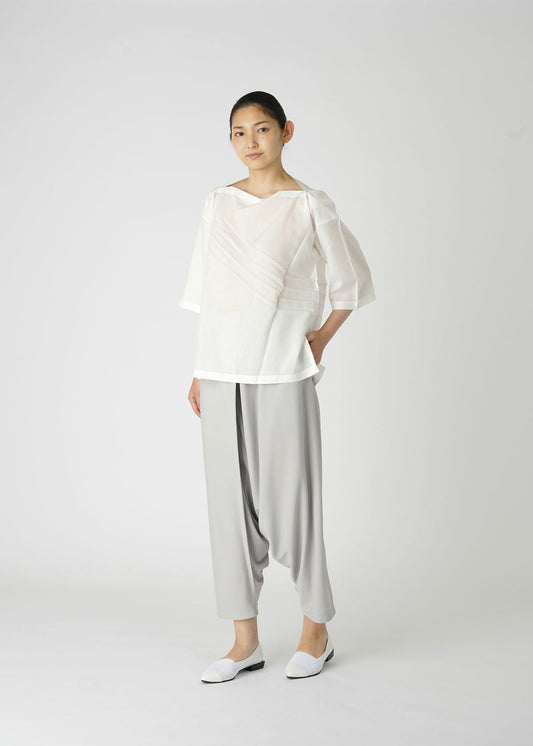 PLEATS T BASIC view 2