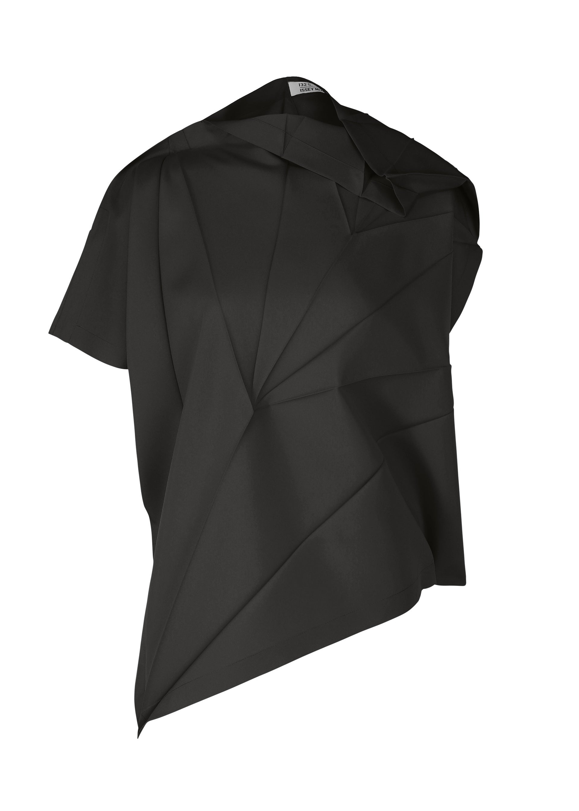 RADIAL FOLD SHIRT – ISSEY MIYAKE ONLINE STORE