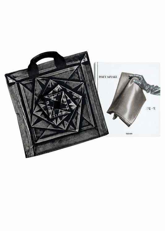 ISSEY MIYAKE (Limited Collectors Edition) view 2