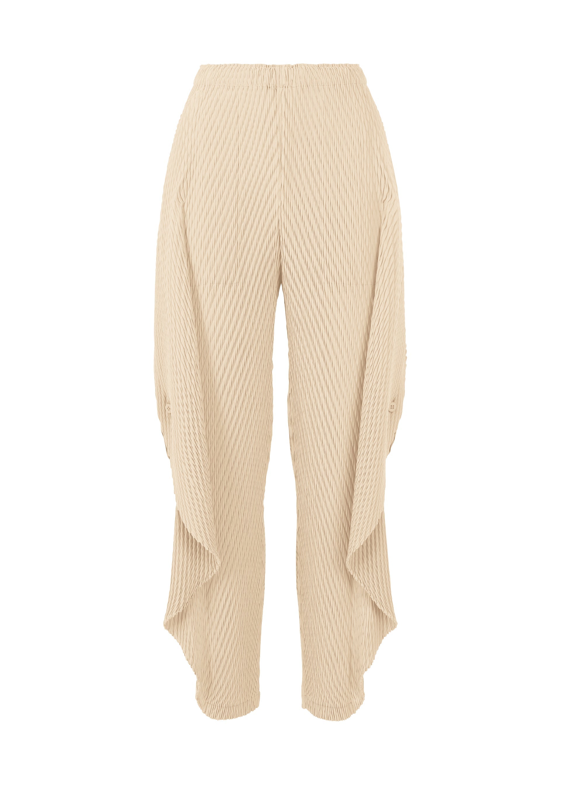 ORBICULAR PLEATS – ISSEY MIYAKE ONLINE STORE