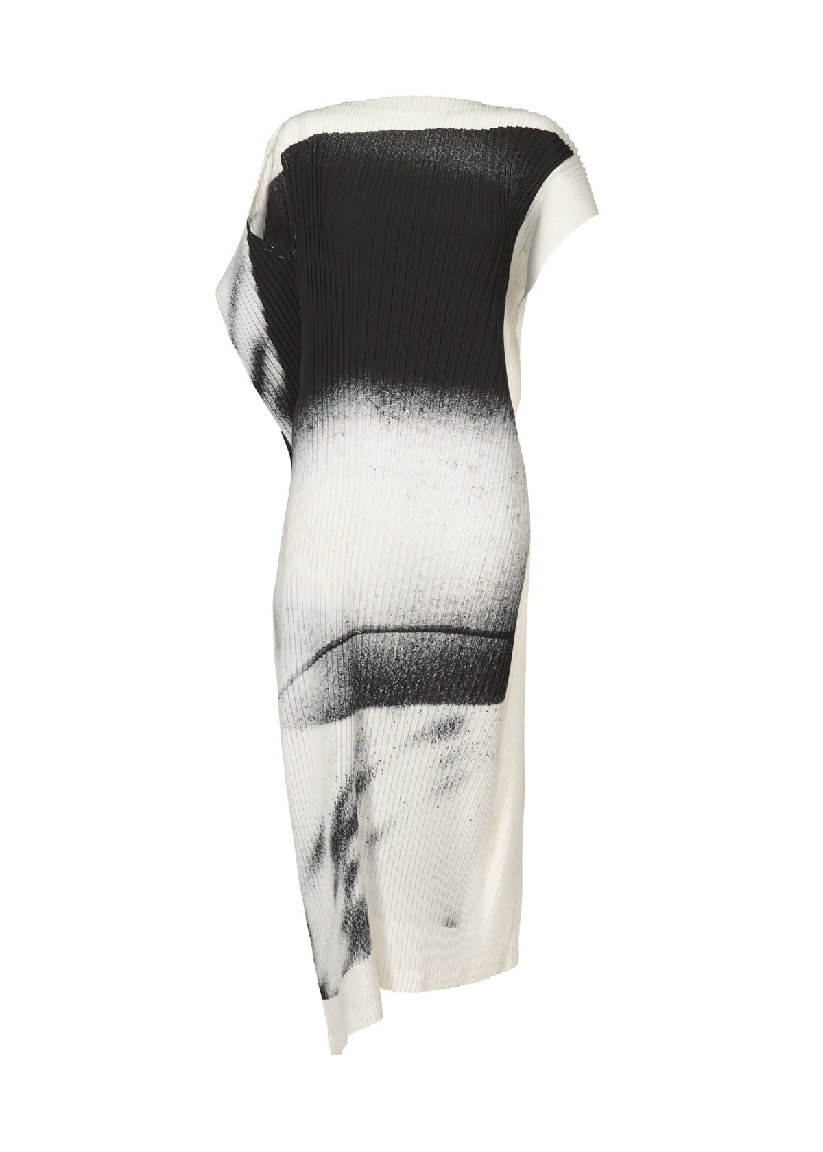 SHADOW STUDY PLEATS view 2 of 7