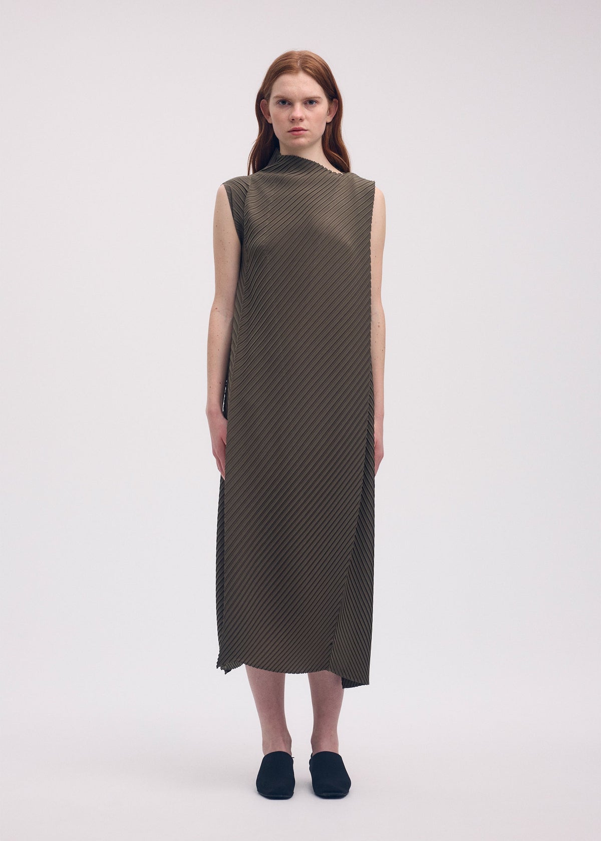 SOFT FOLD PLEATS view 5 of 6