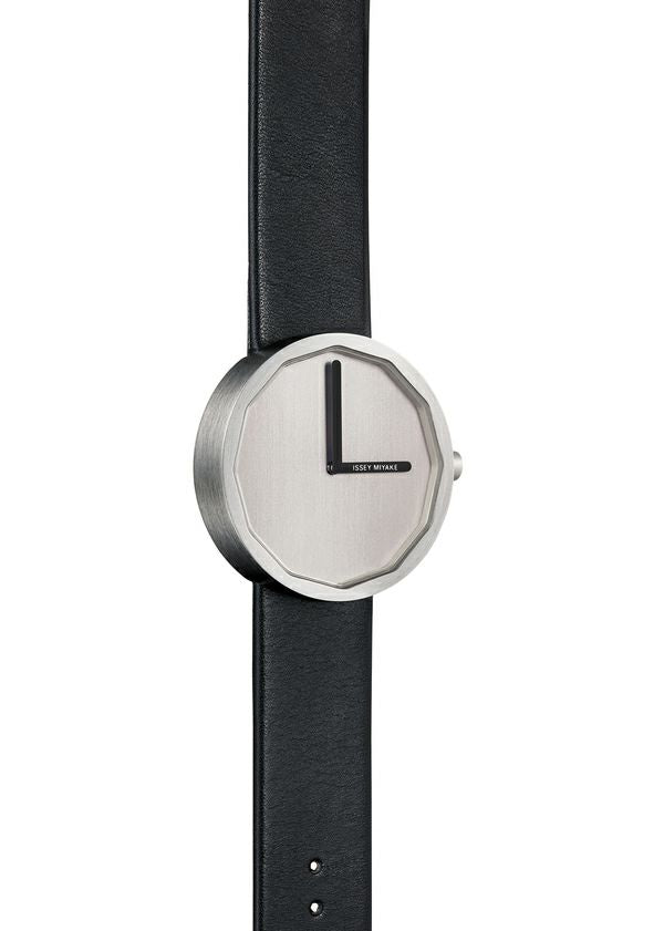 Zoomed view TWELVE Designed by Naoto Fukasawa