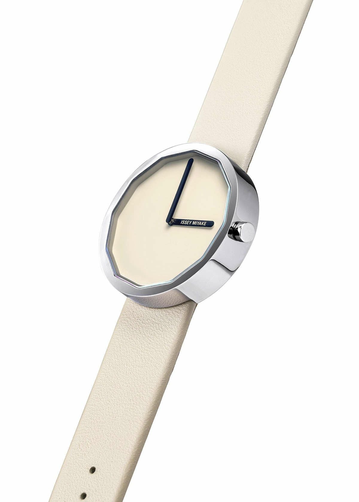 TWELVE Designed by Naoto Fukasawa