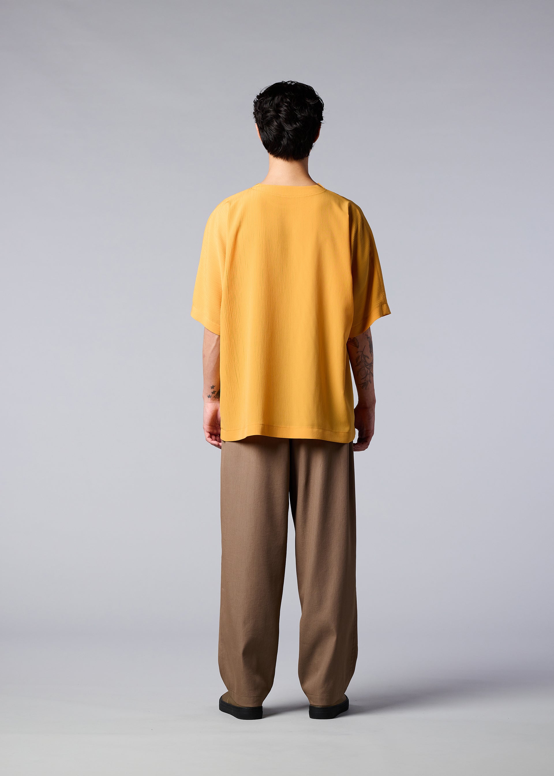 Zoomed view CREPE DRAPE T