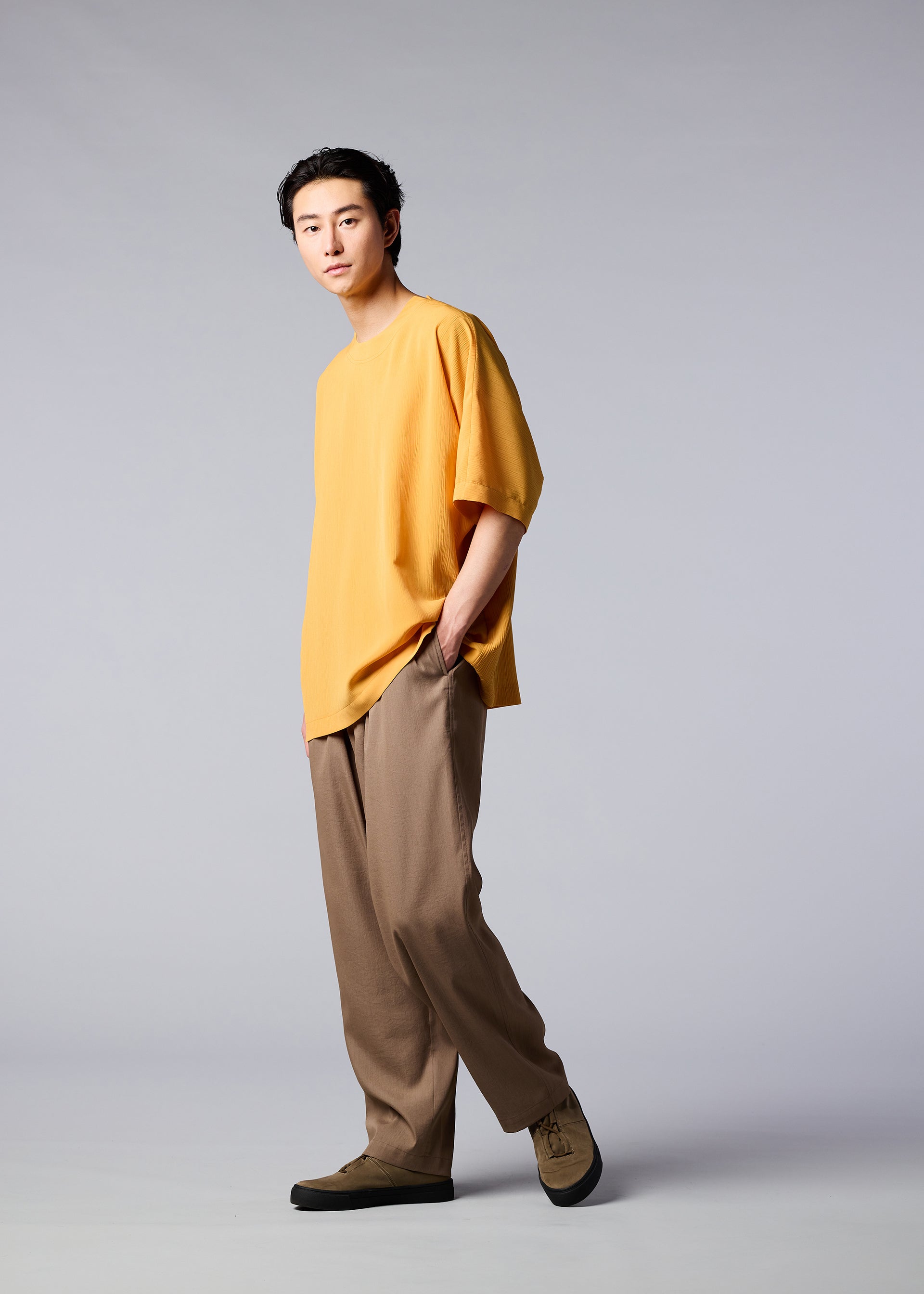 Zoomed view CREPE DRAPE T