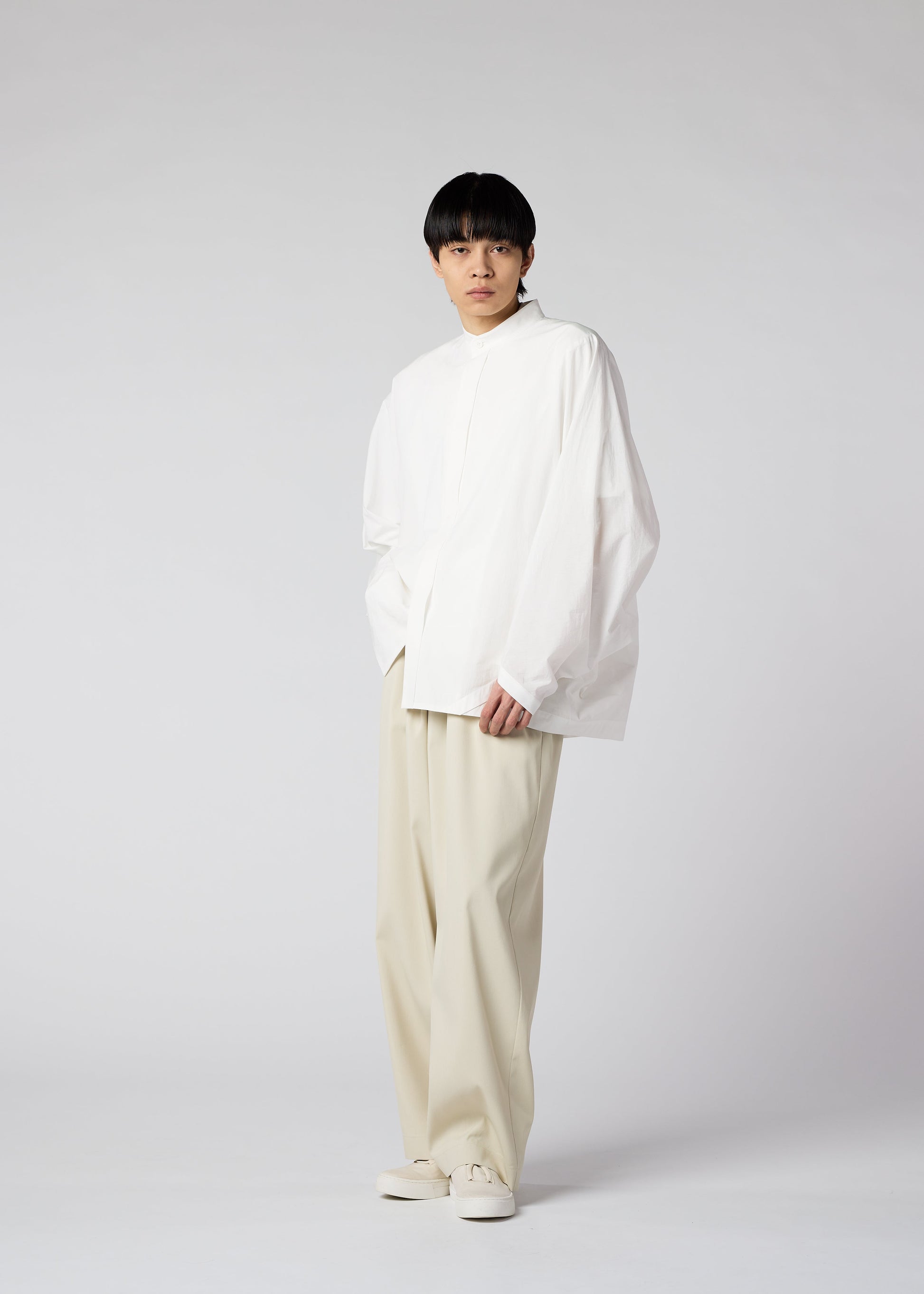 WHITE SHIRT