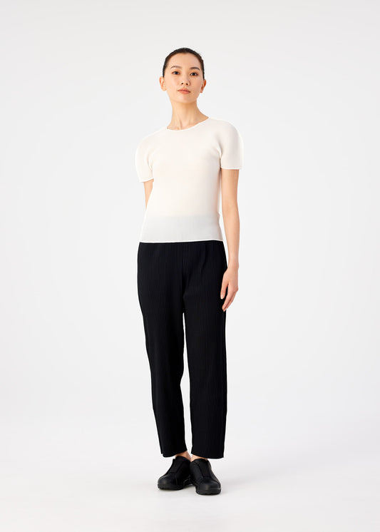 FINE KNIT PLEATS BLACK PANTS view 2