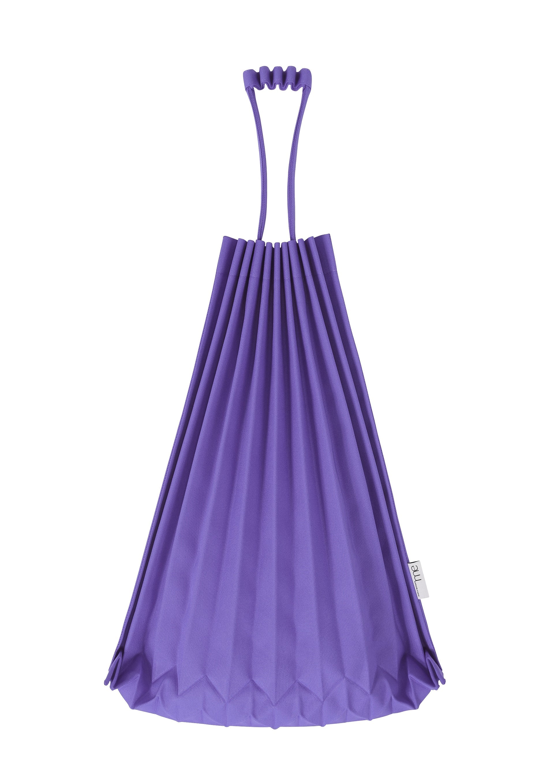 Zoomed view TRUNK PLEATS BAG 12