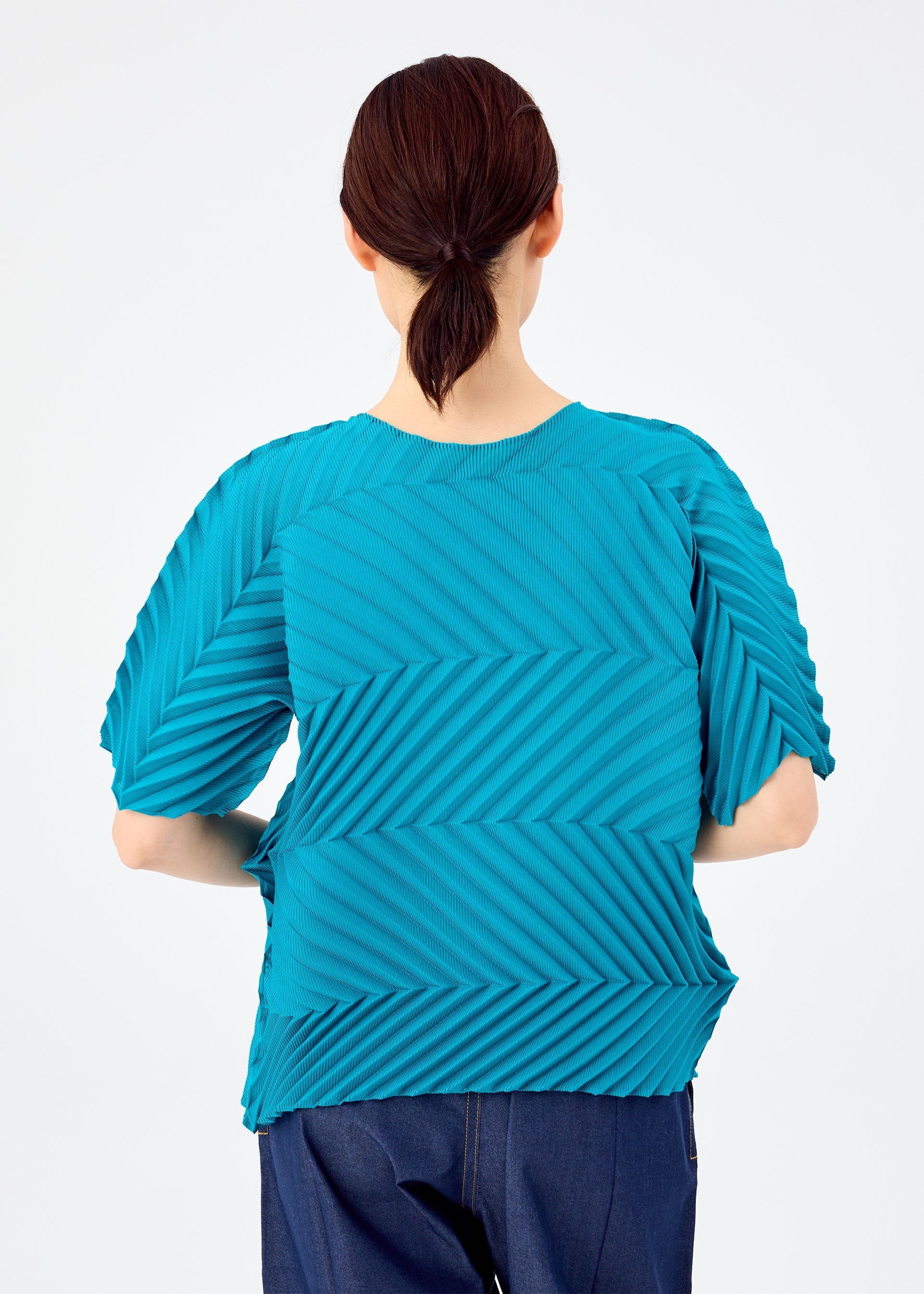 ZIG ZAG PLEATS