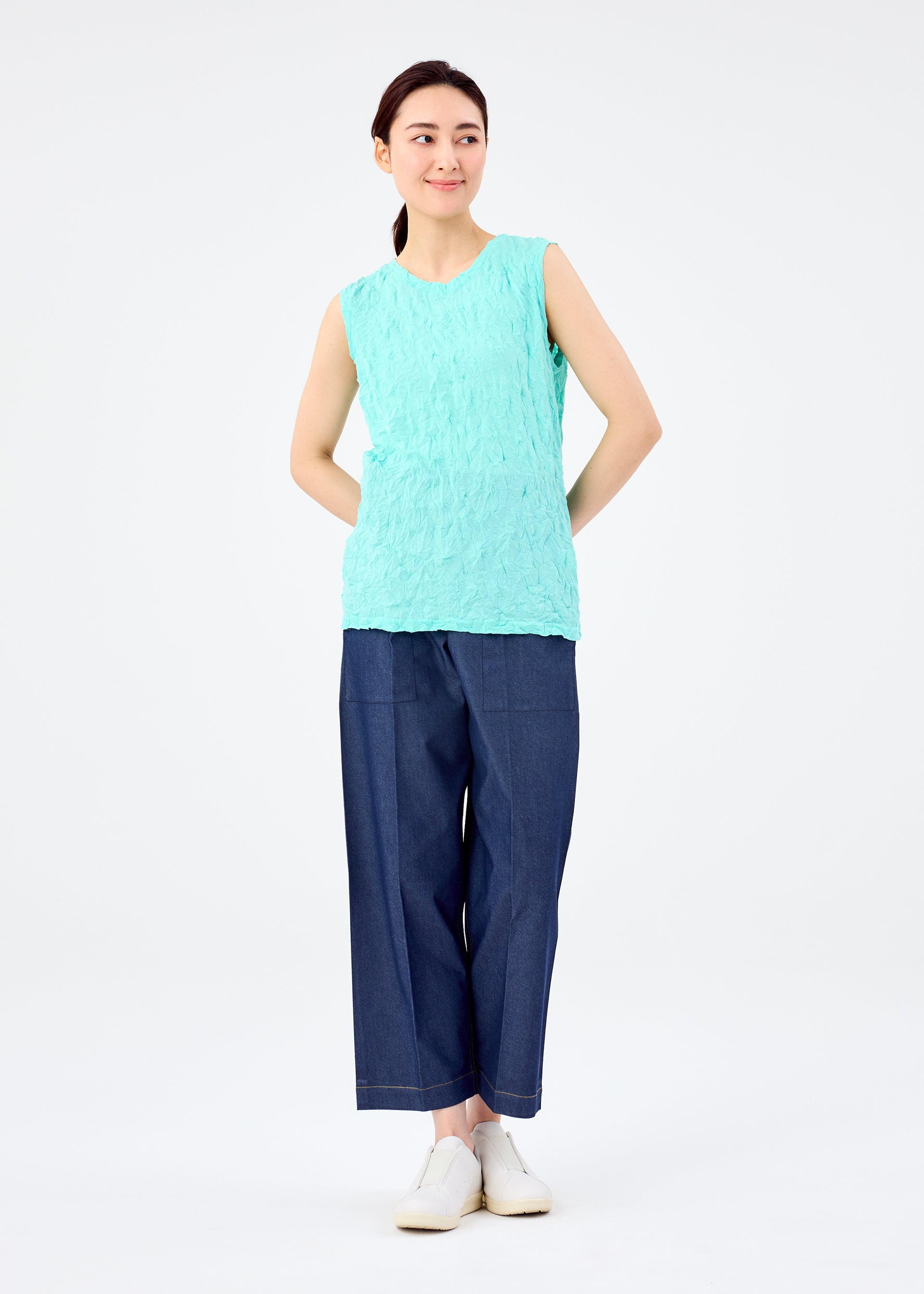 Zoomed view MERINGUE T-SHIRT