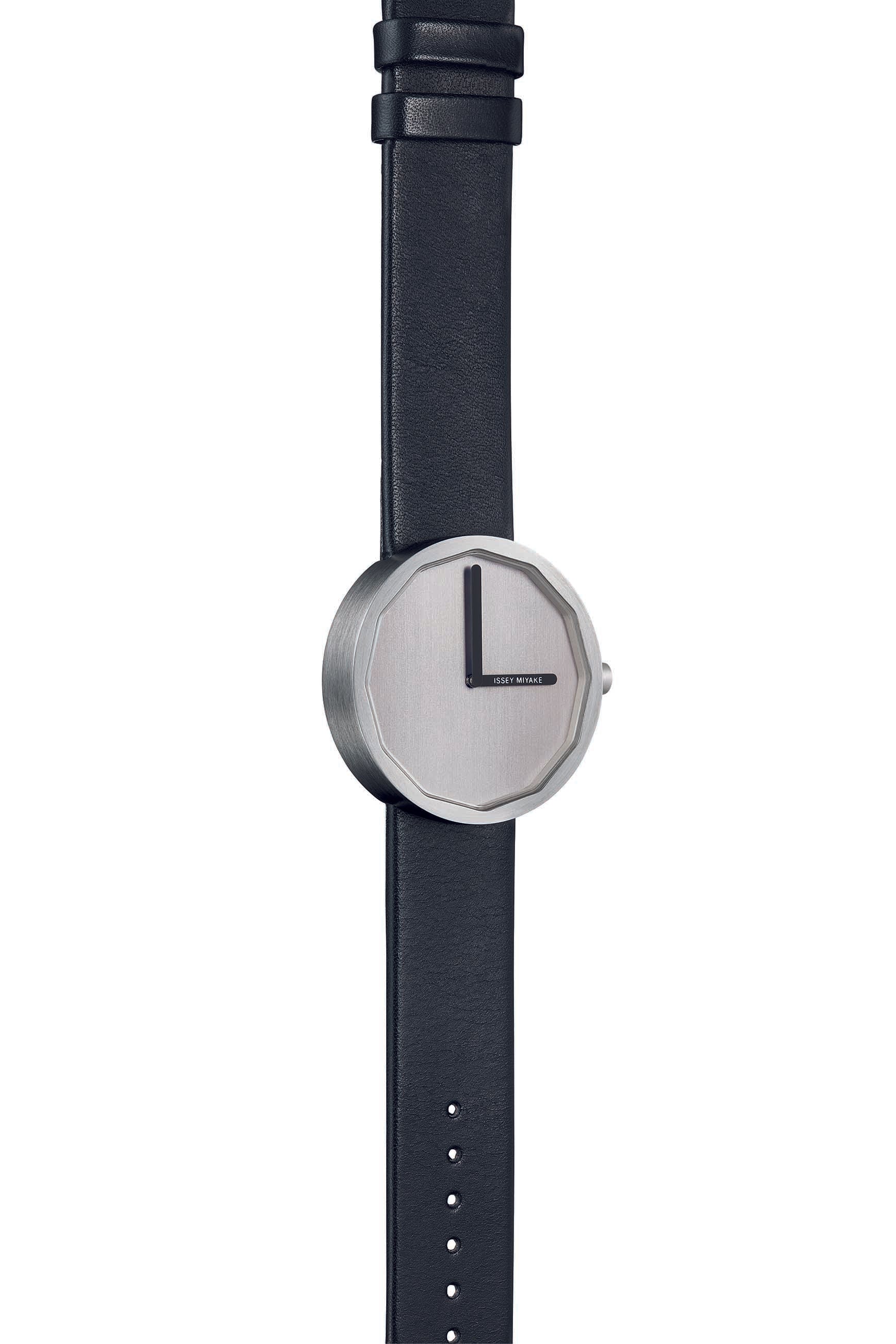 TWELVE Designed by Naoto Fukasawa
