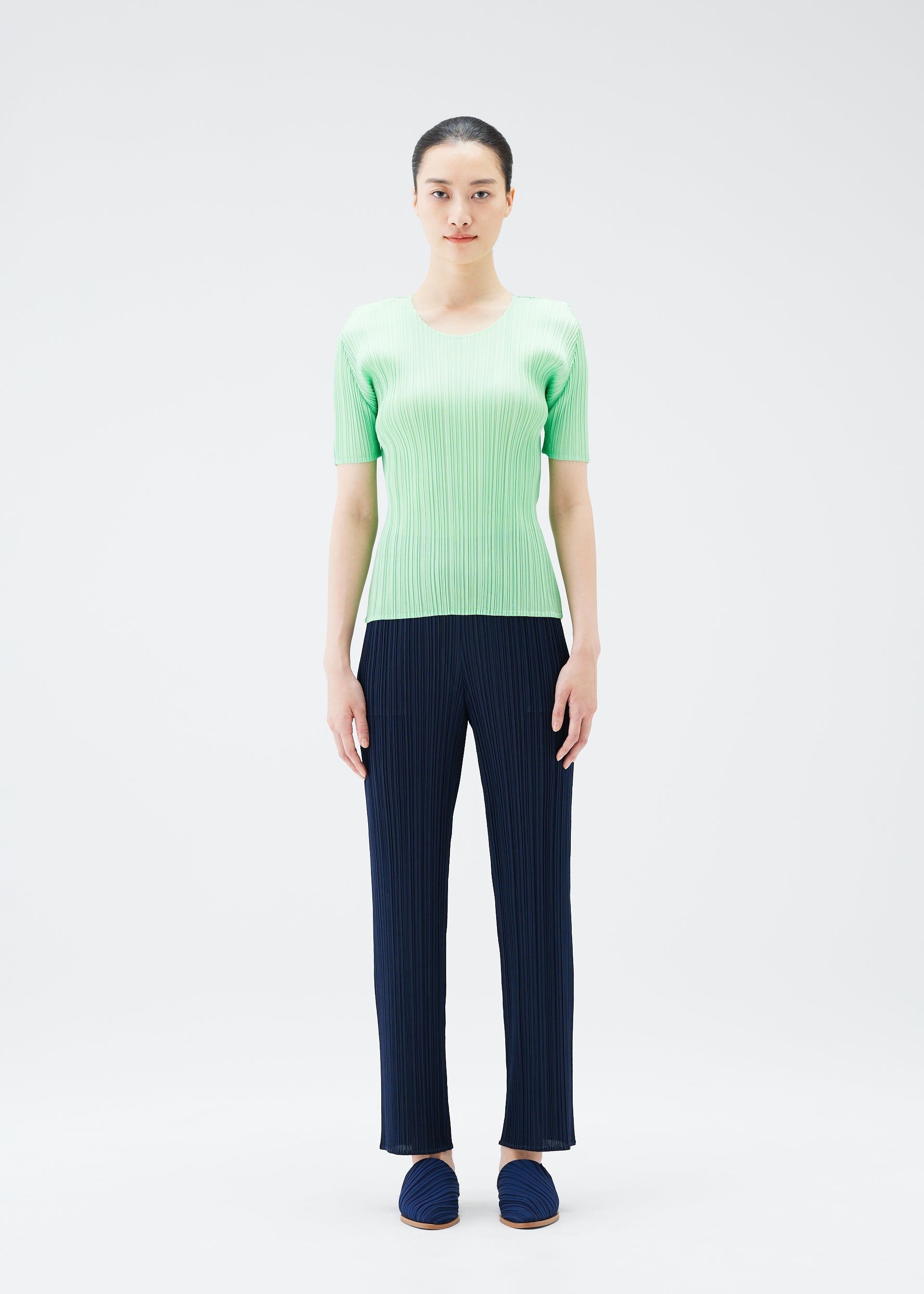 Zoomed view NEW COLORFUL BASICS 4
