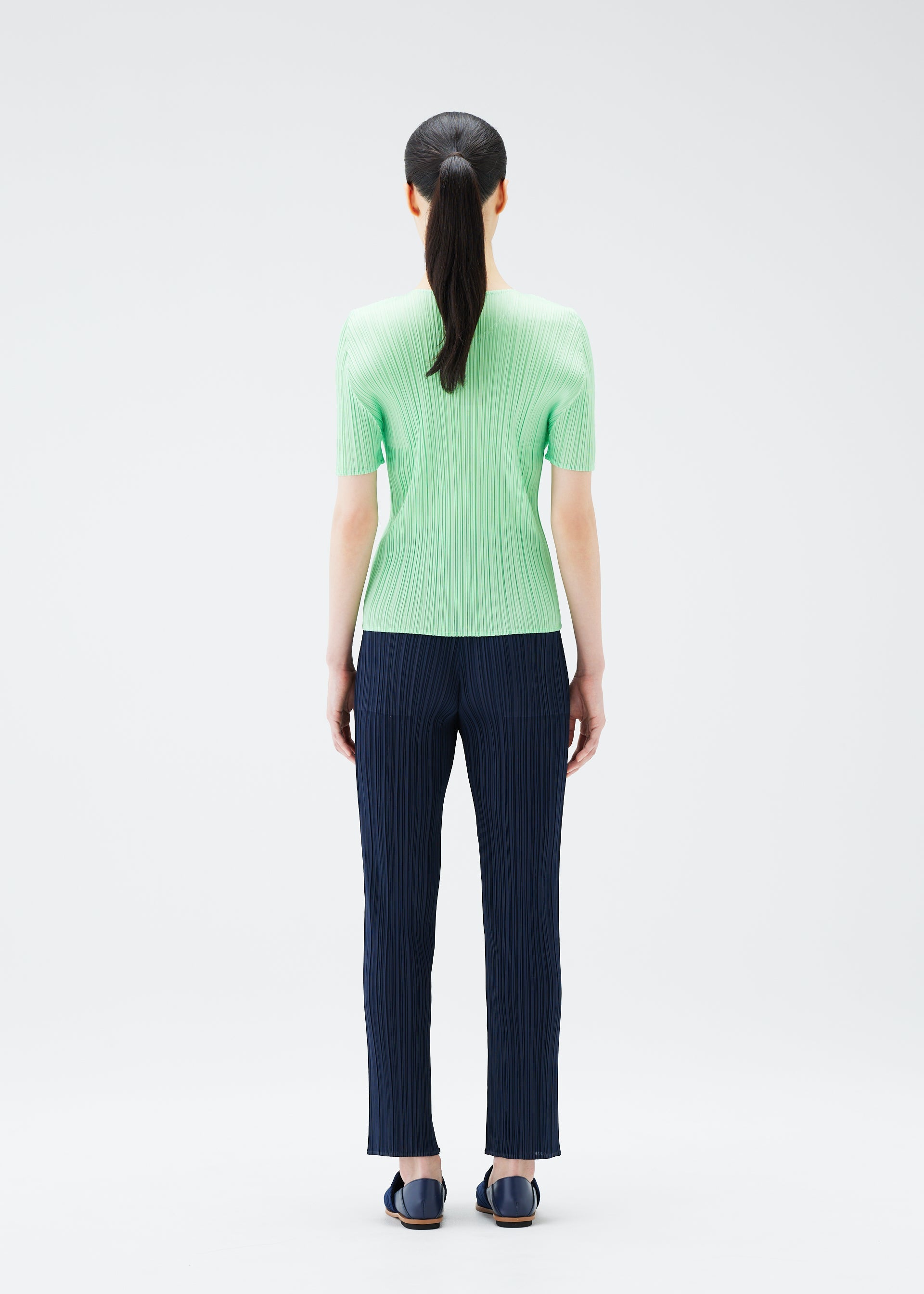 Zoomed view NEW COLORFUL BASICS 4
