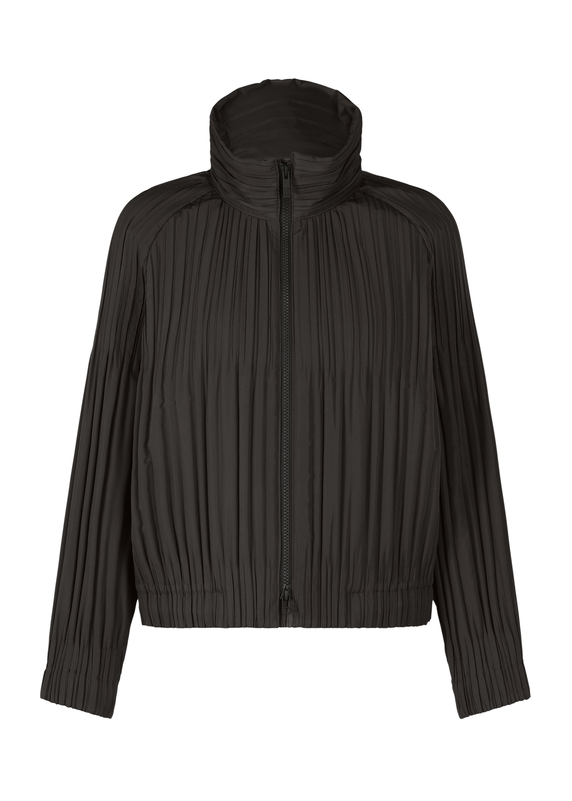 PADDED PLEATS COAT – ISSEY MIYAKE ONLINE STORE