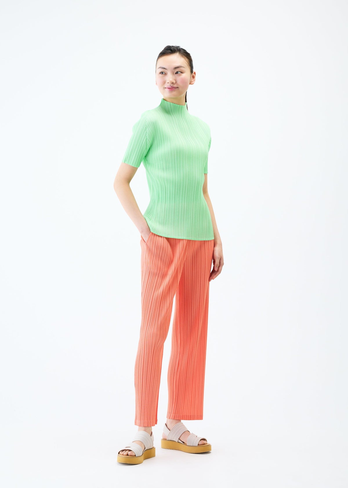 MONTHLY COLORS : MAY view 10 of 10